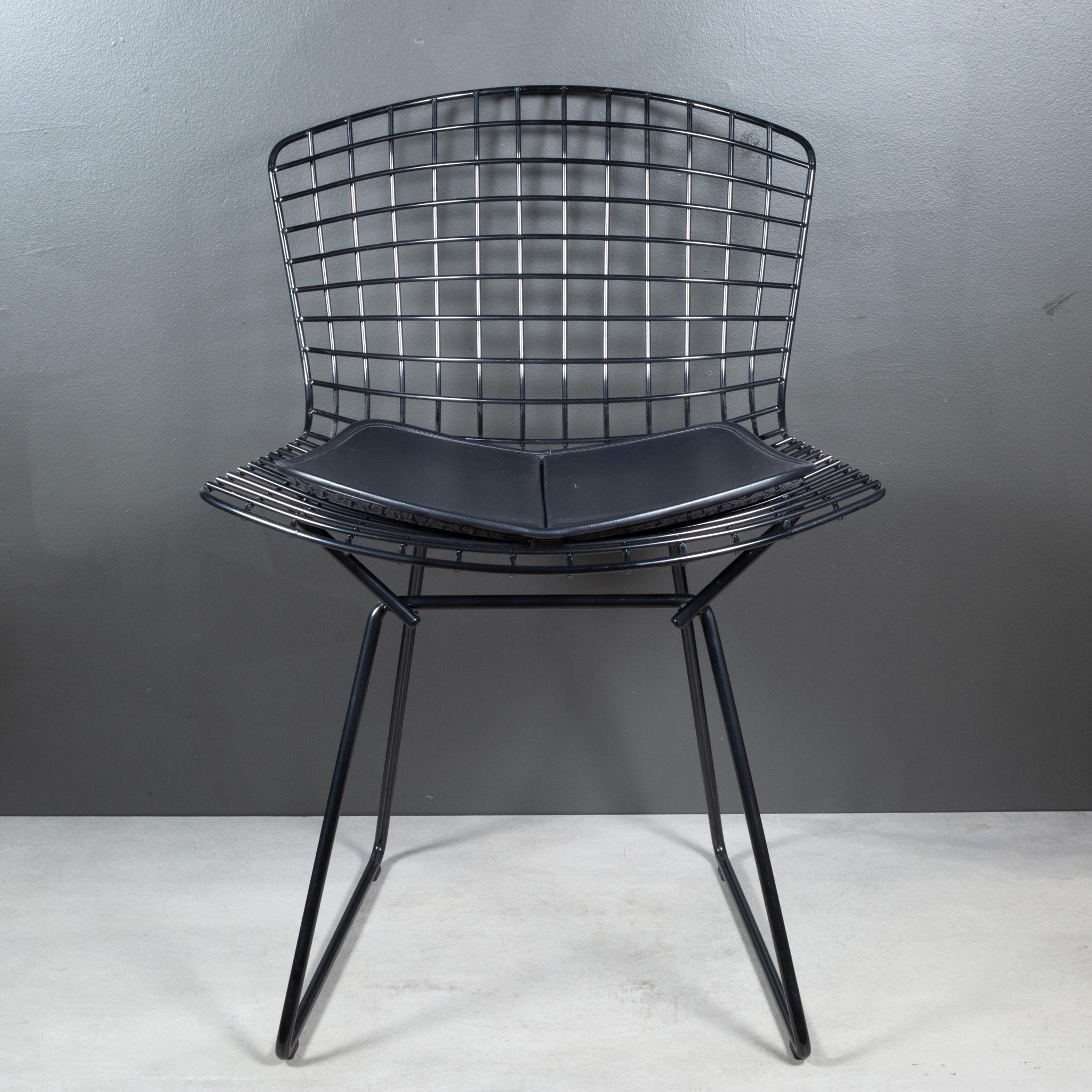 ABOUT

Sold as a set only. 

Contact us for more shipping options: S16 Home San Francisco. 

Featuring delicate filigreed construction that's supremely strong, the airy seats of the Bertoia Seating Collection (1952) are sculpted out of steel rods
