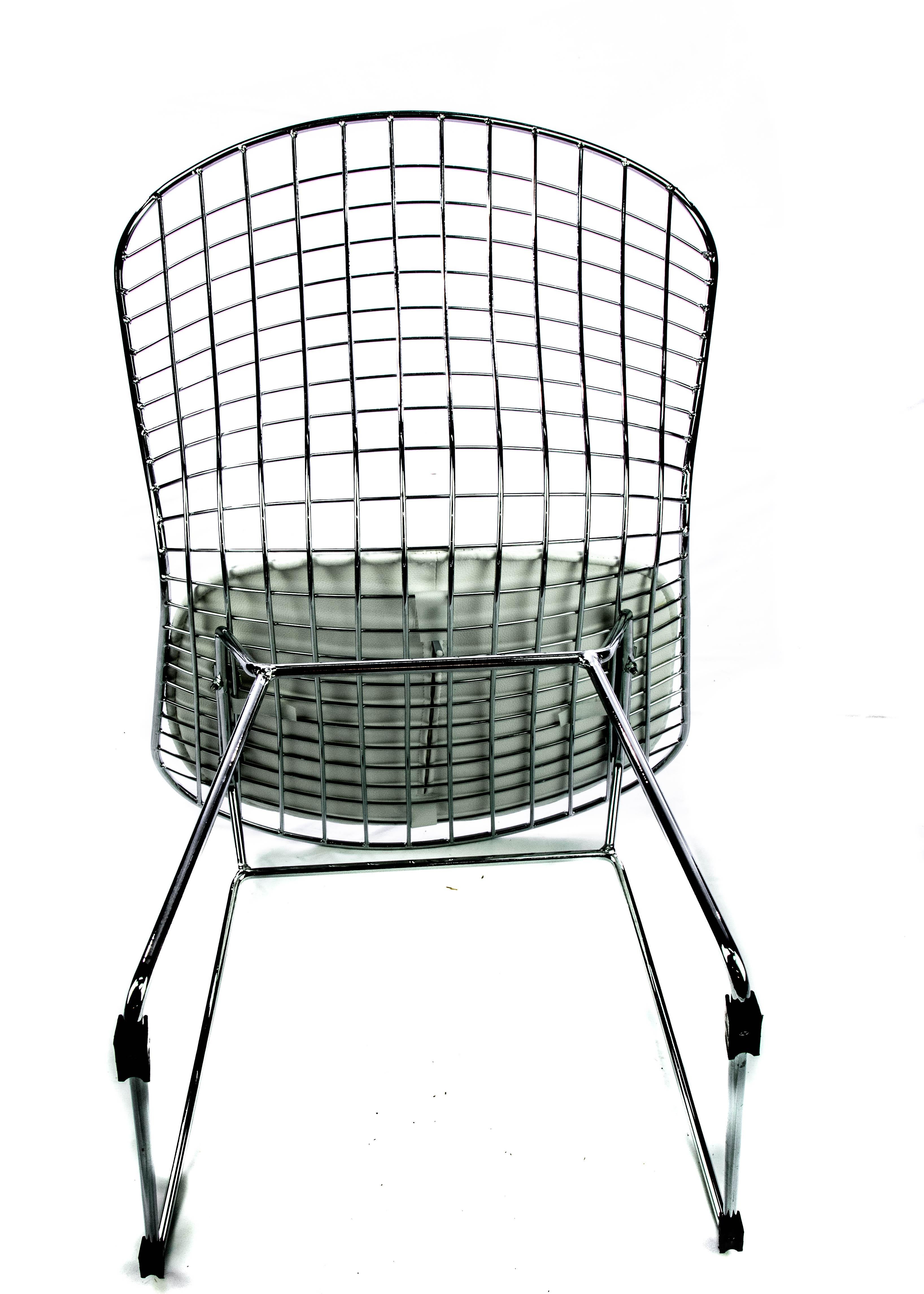 Bertoia Style Chrome Mesh Chair In Good Condition For Sale In Cookeville, TN