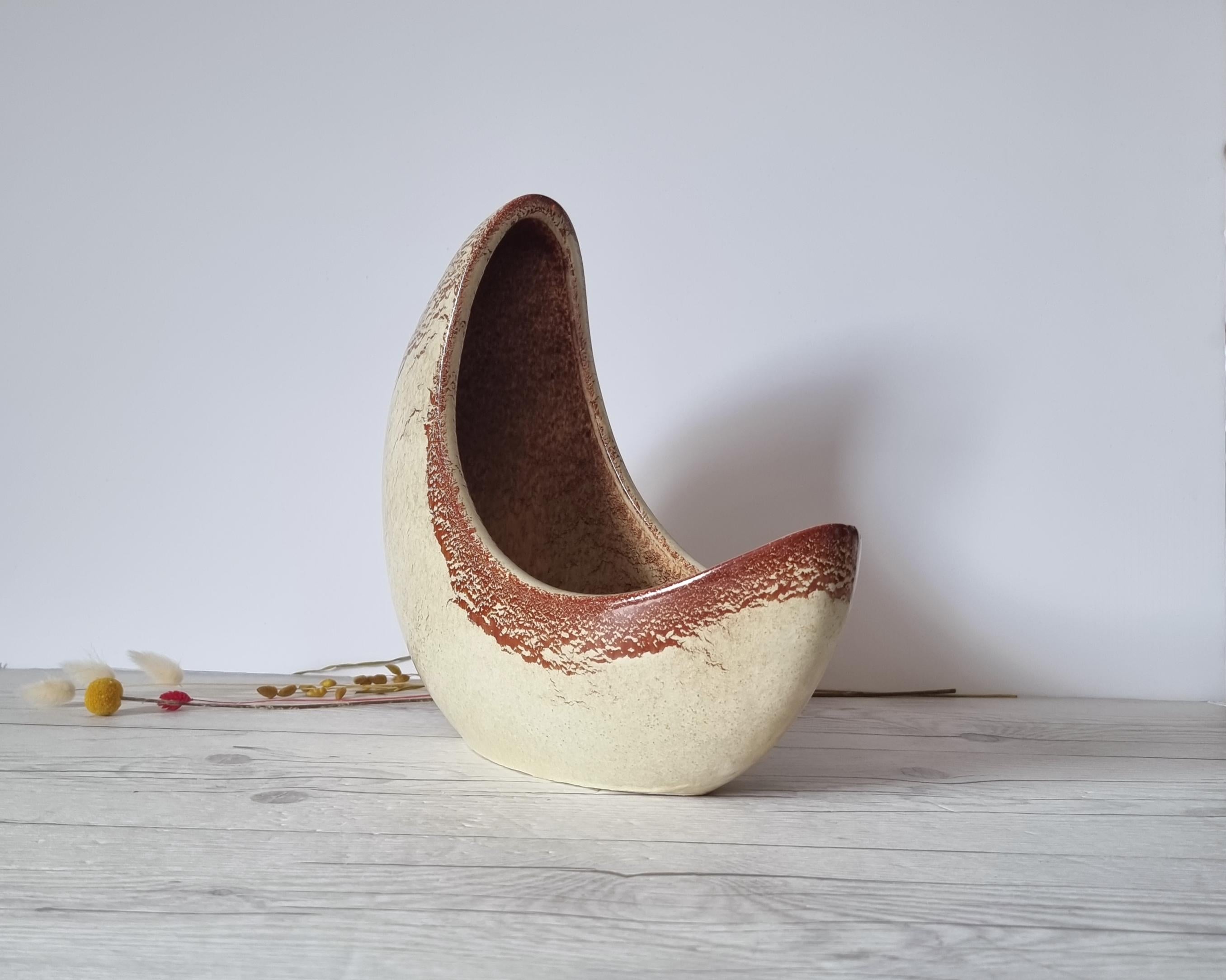 Bertoncello, Havana Cream and Sienna Glaze, Modernist Crescent Moon Planter Vase 3