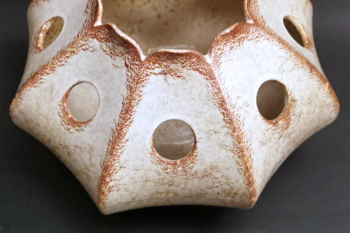 Vase sculpté italien Bertoncello en céramique émaillée Roberto Rigon en vente 1