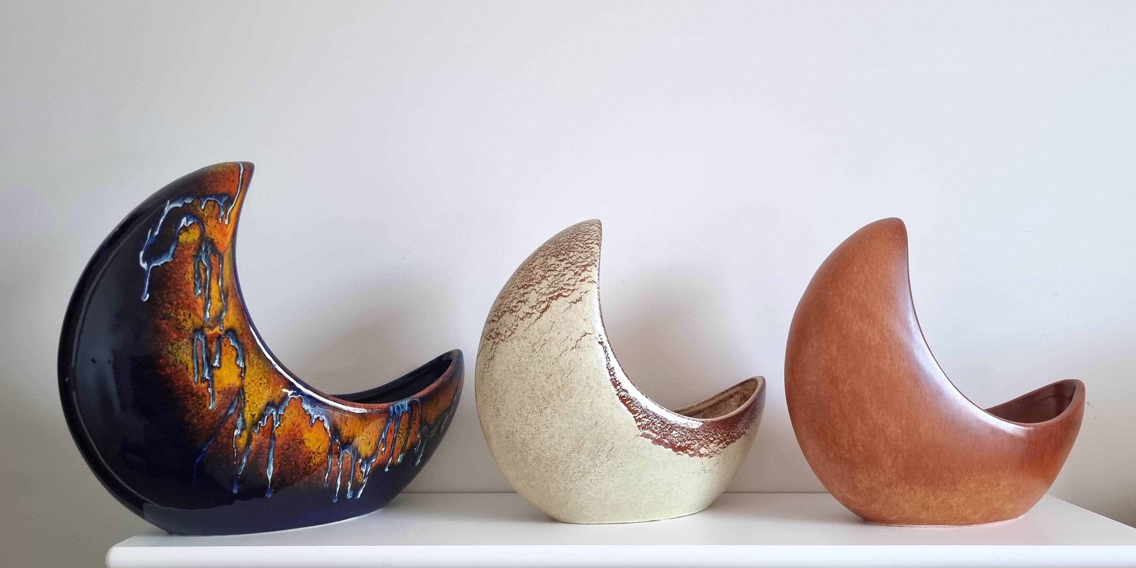 Bertoncello, Screziato Tabacco Tan Glaze, Modernist Crescent Moon Planter Vase 7