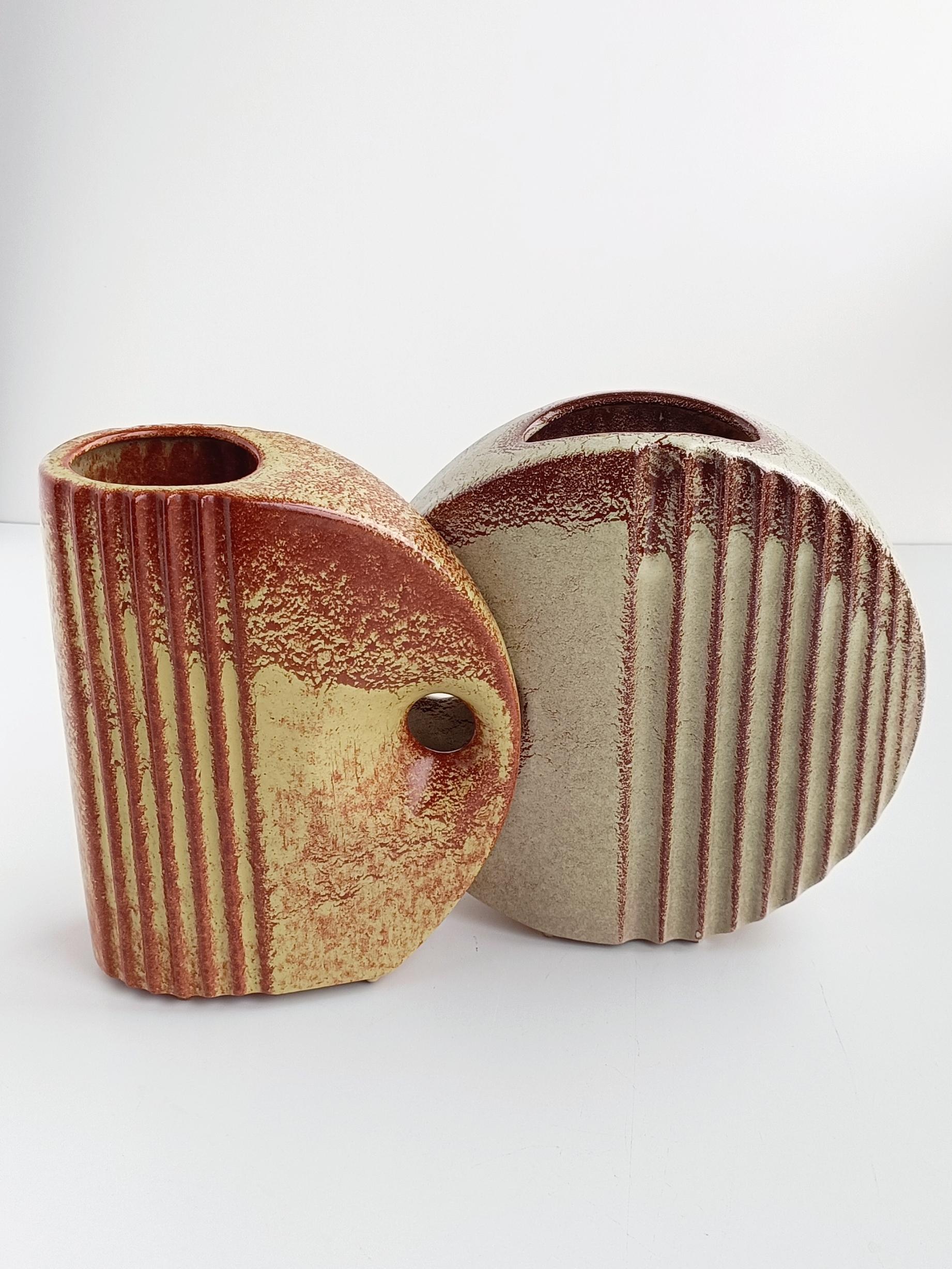 Bertoncello Sculptural Pair of Ceramic Pitchers, Italy, 1970s 3