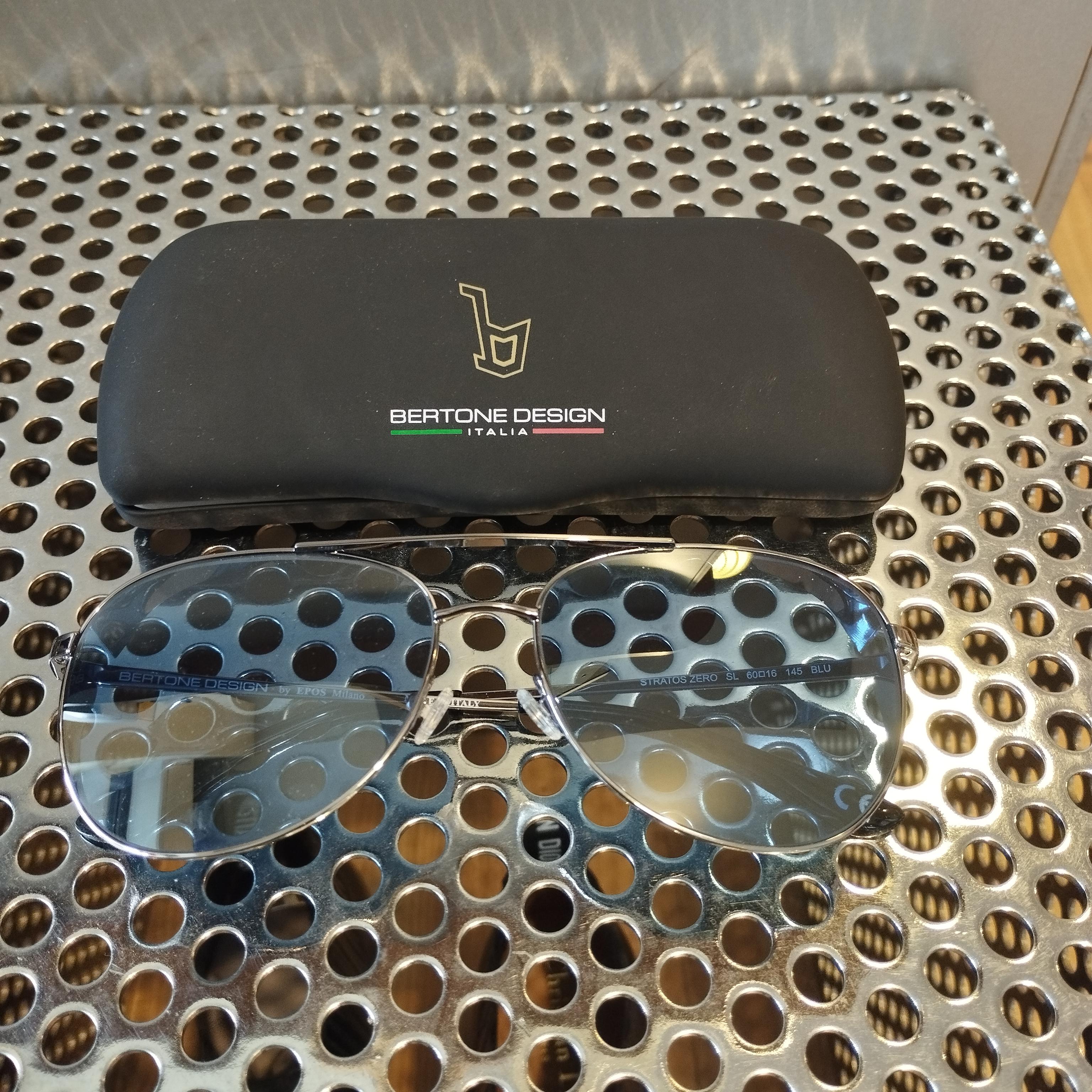 Bertone Design Stratos Zero Limited Edition Sunglasses In Excellent Condition For Sale In Gazzaniga (BG), IT