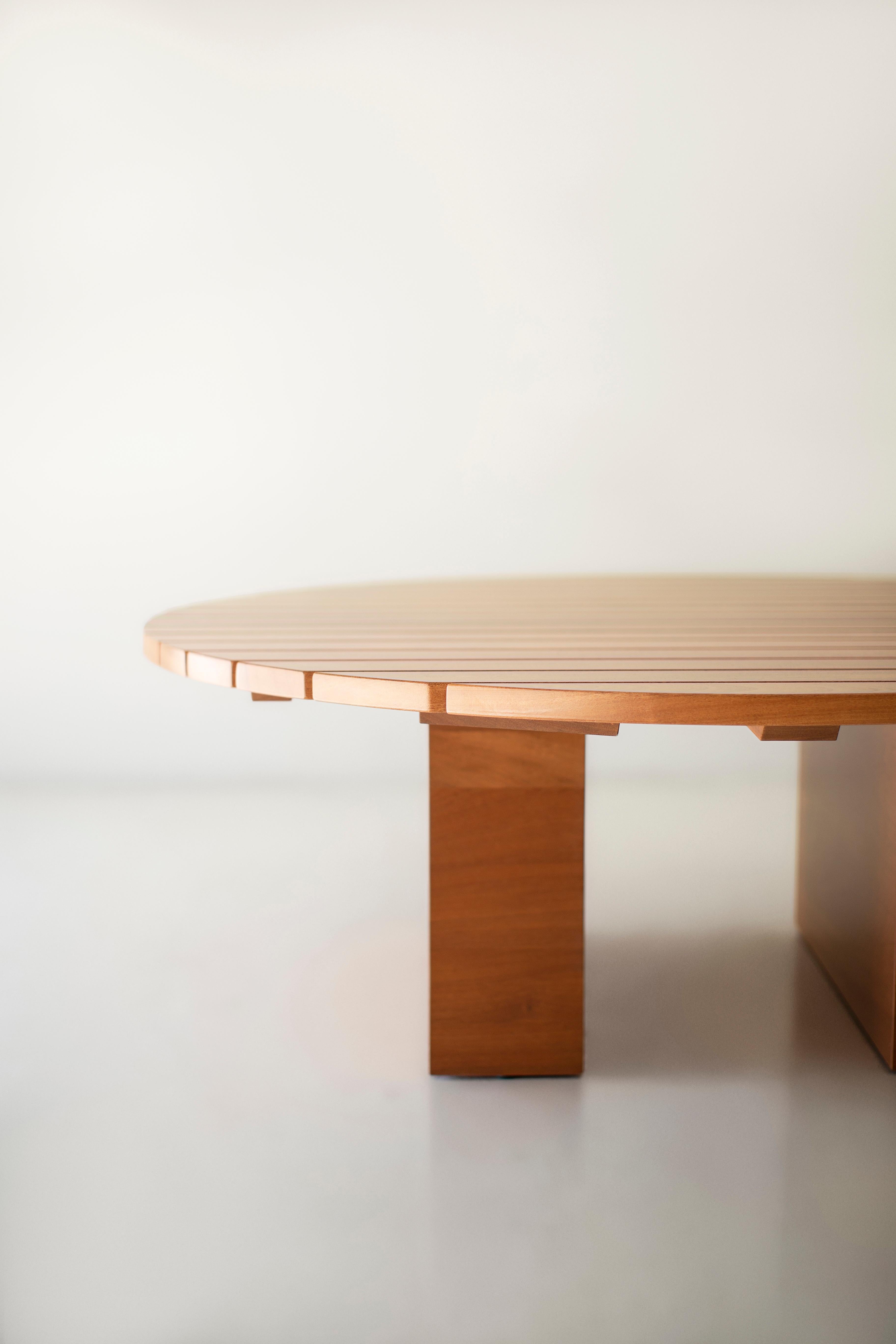Bertu Coffee Table, Suelo Outdoor Round Coffee Table, Sapele Mahogany For Sale 2