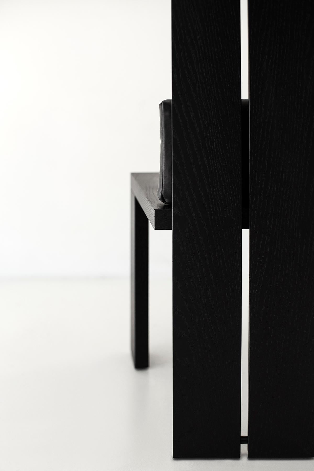 Américain Chaise de salle à manger Bertu, chaise de salle à manger à dossier haut MarCo, chêne rouge noir en vente