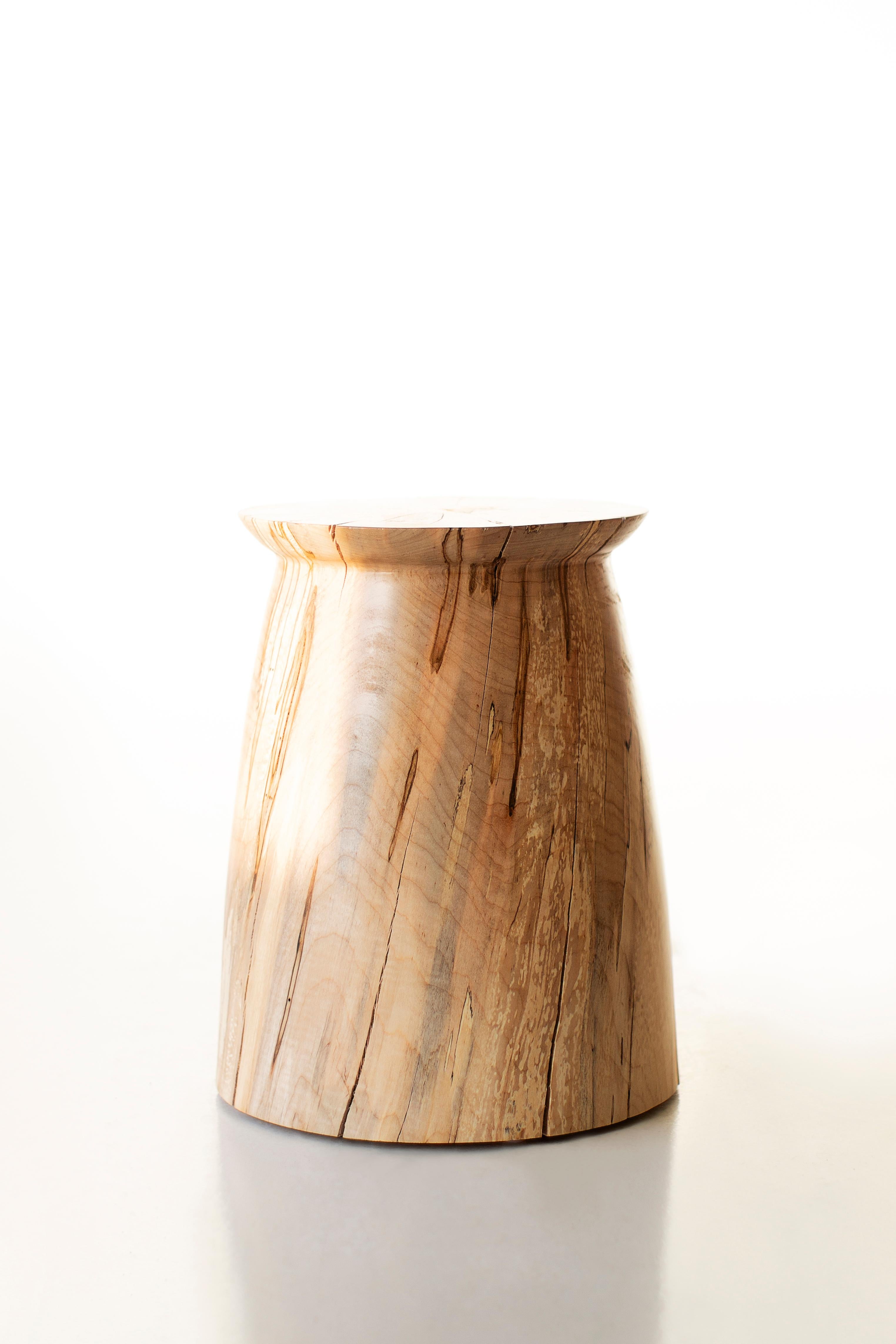 Bertu Beistelltisch, Brinx Modern Ahorn Beistelltisch, Massivholz, Artisan (21. Jahrhundert und zeitgenössisch) im Angebot