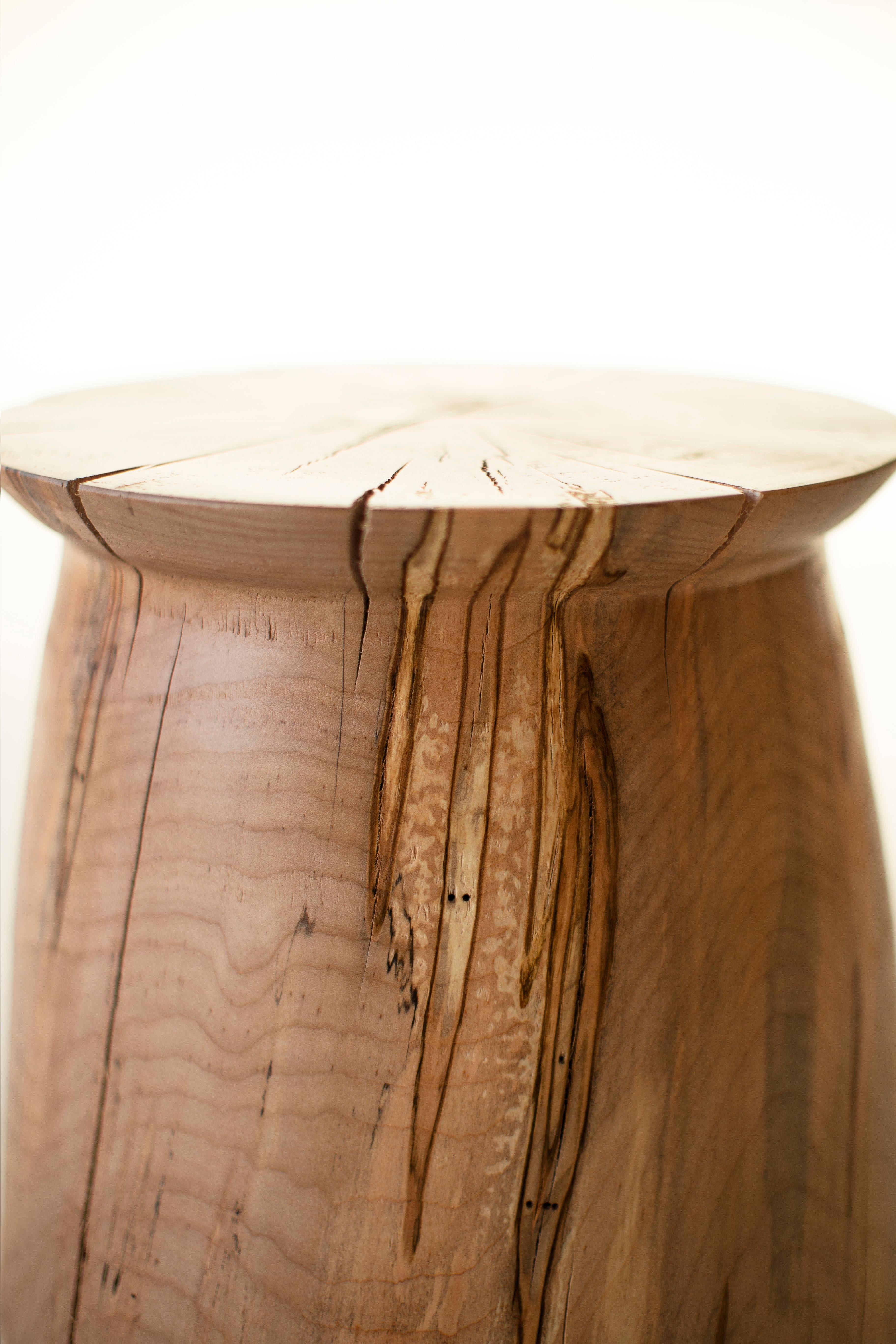Bertu Beistelltisch, Brinx Modern Ahorn Beistelltisch, Massivholz, Artisan im Angebot 1