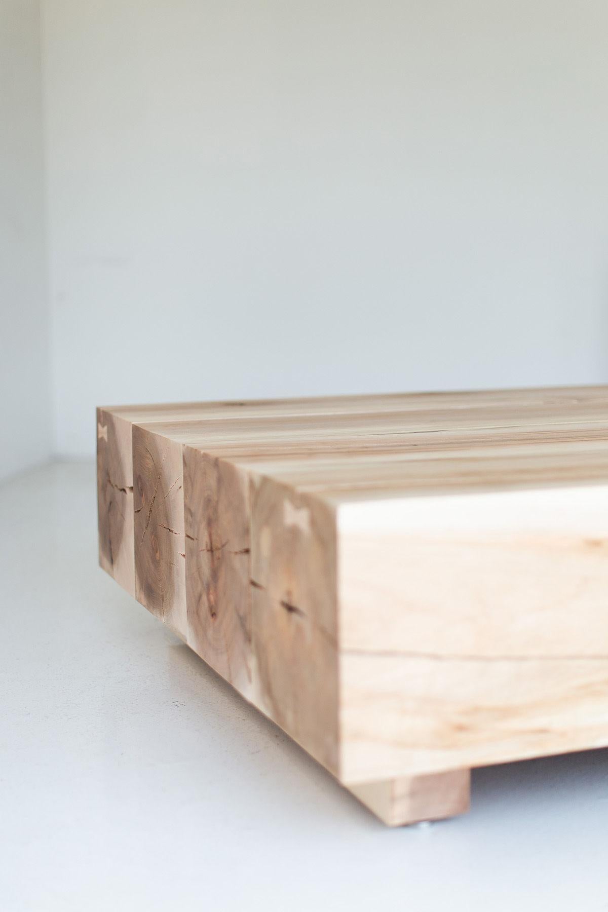 Bertu Tische, Beam Modern Holz Couchtisch, Holzbalken, Ahorn im Angebot 1