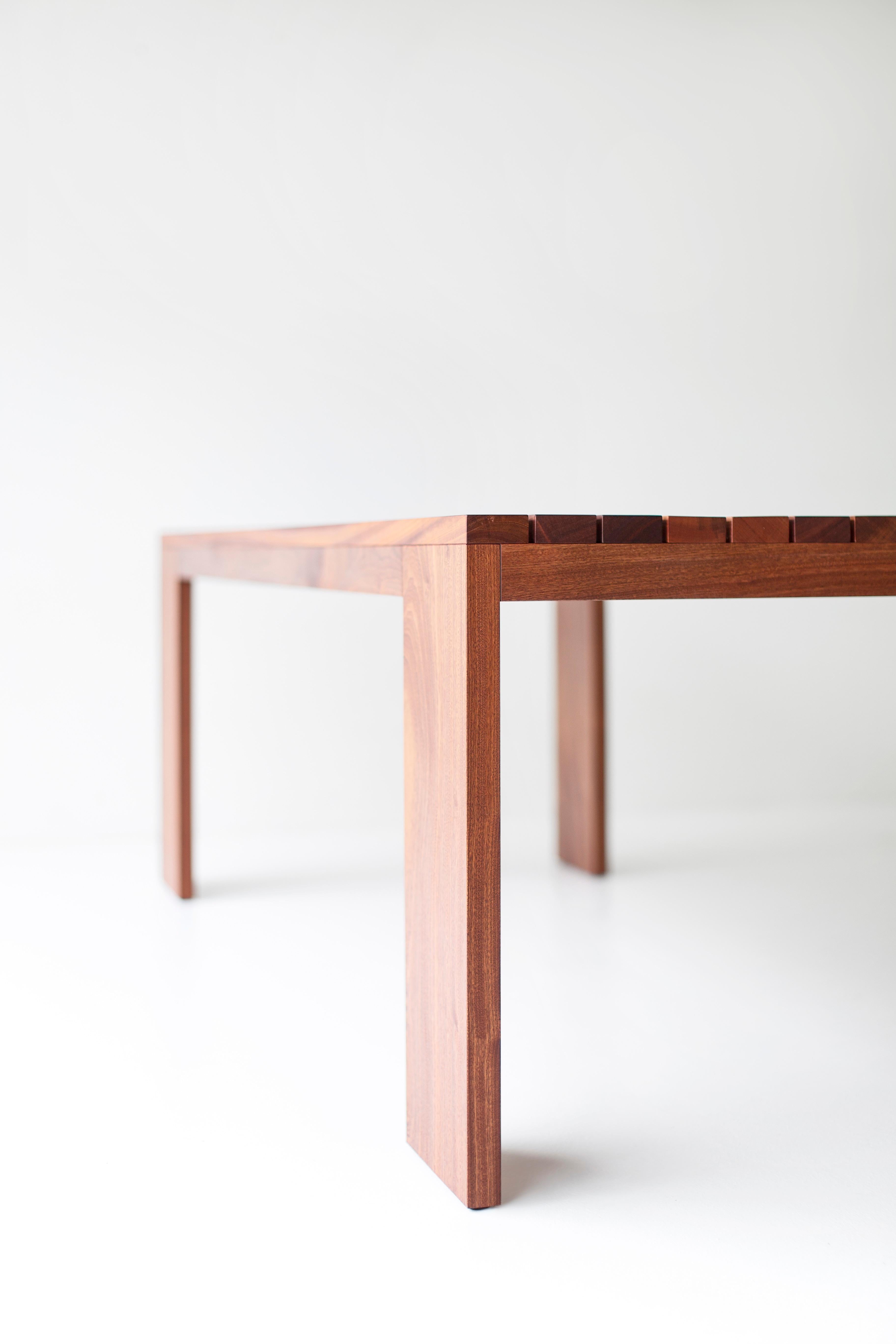 Bertu Furniture, Table de salle à manger Chili, acajou, huile de teck en vente 1