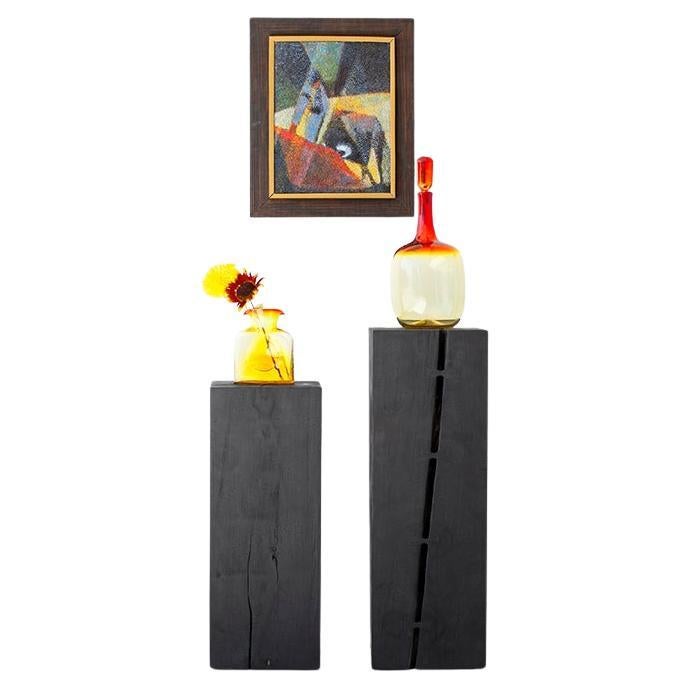 Pedestal Bertu, Pedestal Artístico de Madera Maciza, Shou Sugi Ban