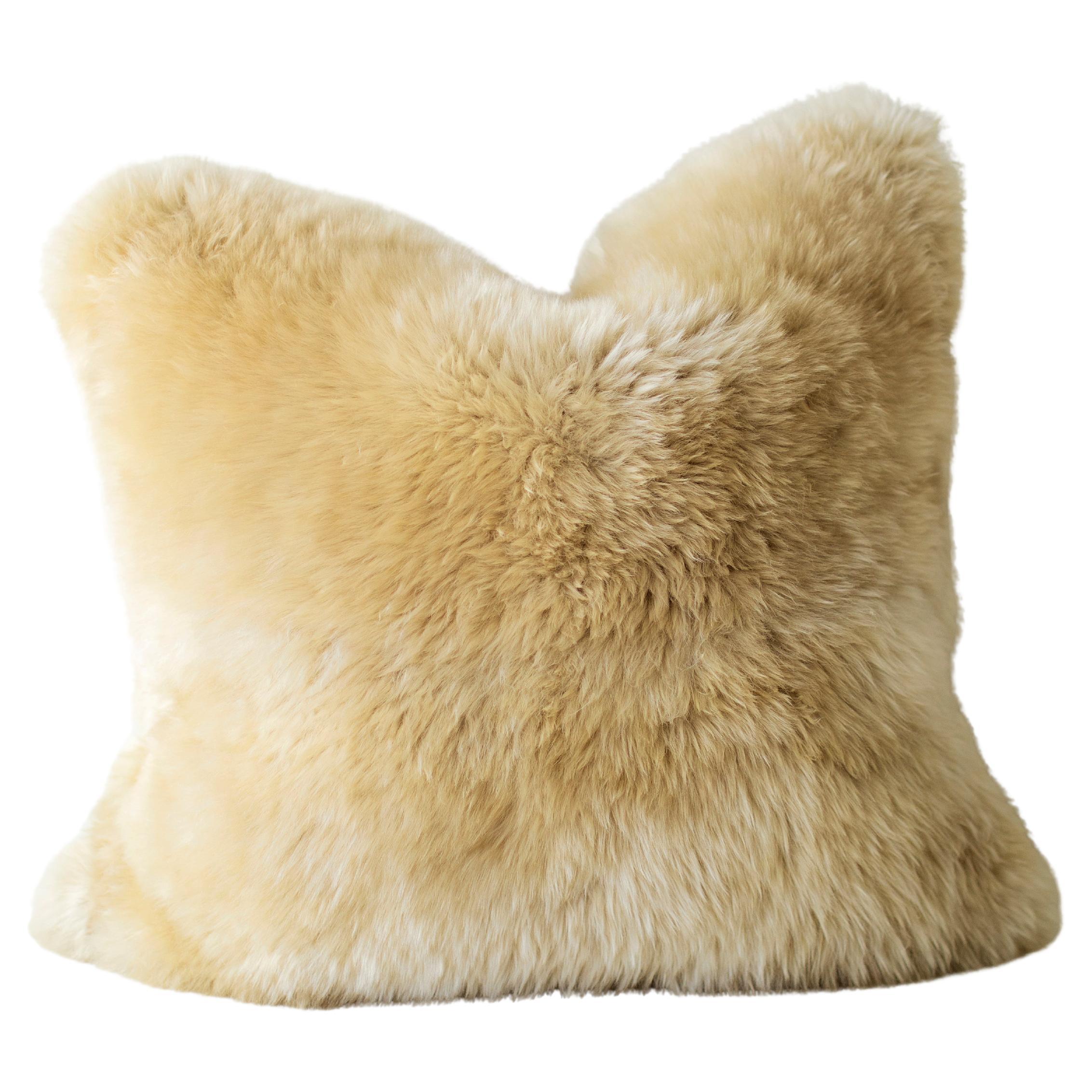 Almohadas Bertu, Almohada moderna grande de piel de oveja, Almohada de piel