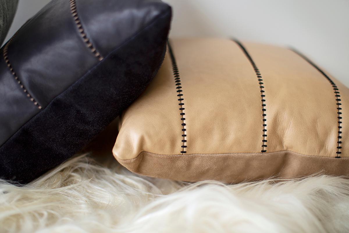 Almohadas Bertu, Almohada Tostada Tan, Cuero Moderno en venta