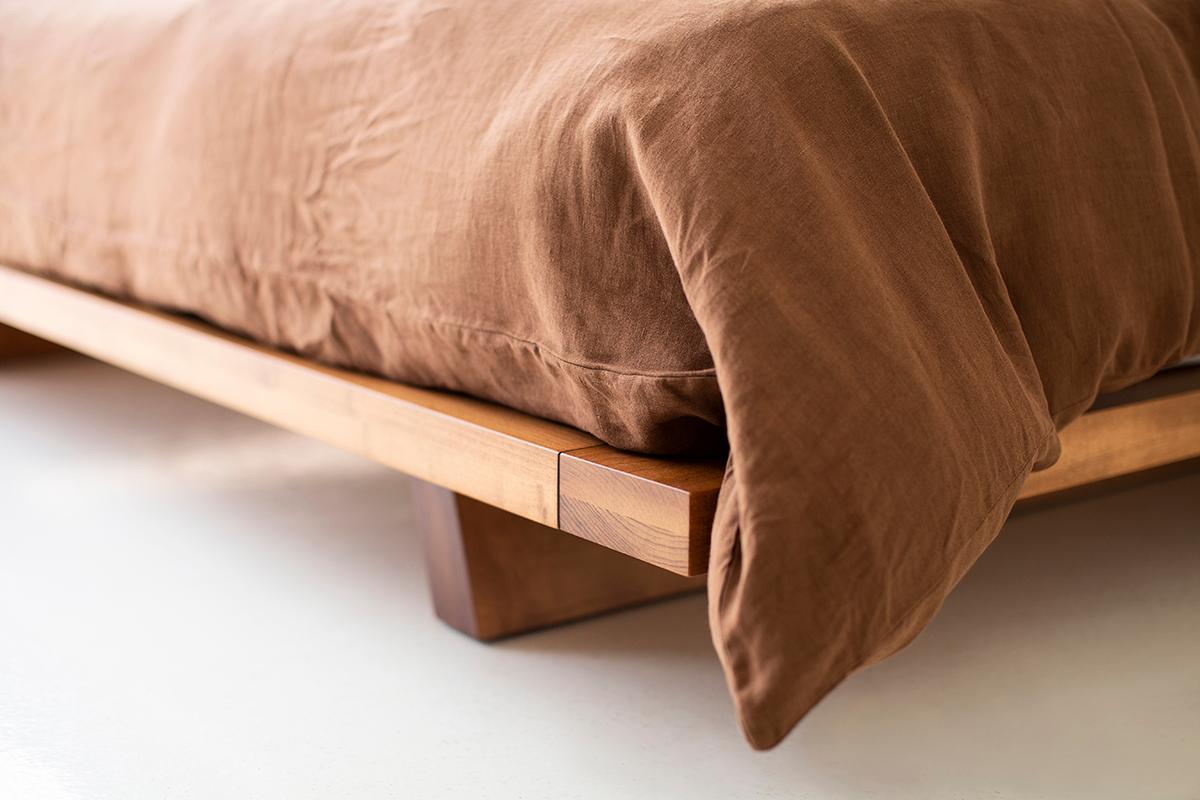 Bertu Plateaubett, Sabi Modernes Plateaubett, Ahornholz im Zustand „Neu“ im Angebot in Oak Harbor, OH