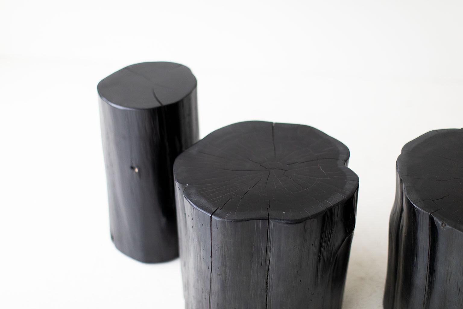 Bertu Beistelltische, Massiver Outdoor Beistelltisch, Rotes Zedernholz, Schwarz (Holz) im Angebot