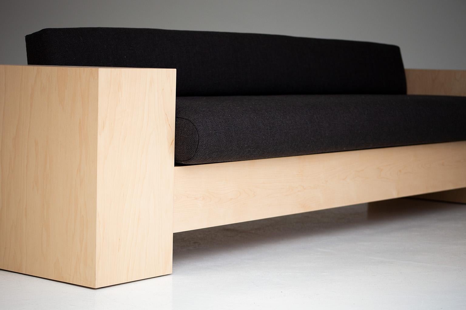 Bertu Sofas, Mondo Modern Sofa, Oak, Maple, Simple en vente 2