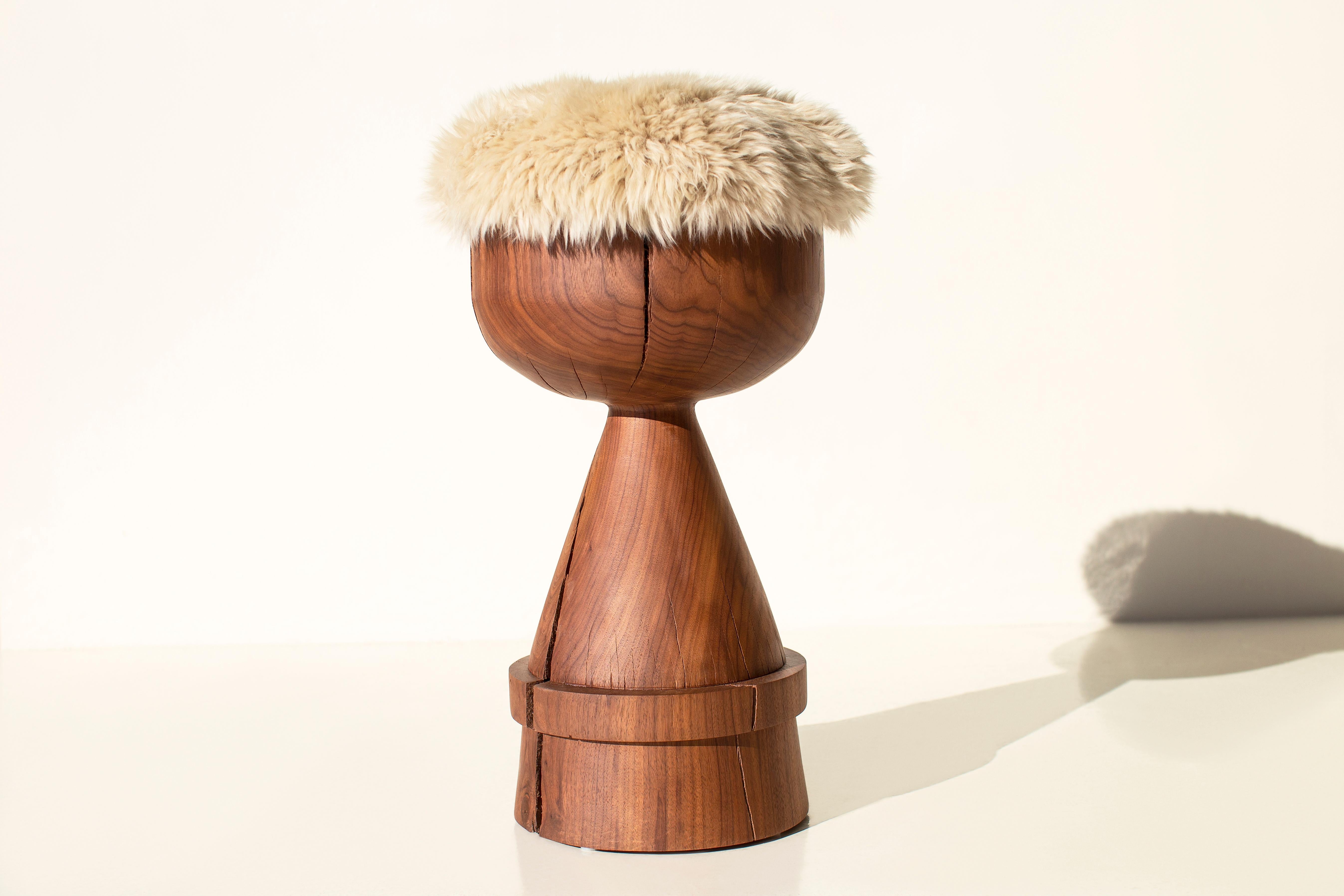 Bertu Stools, Boca Modern Counter Stool, Walnut, Sheepskin, Wood en vente 3