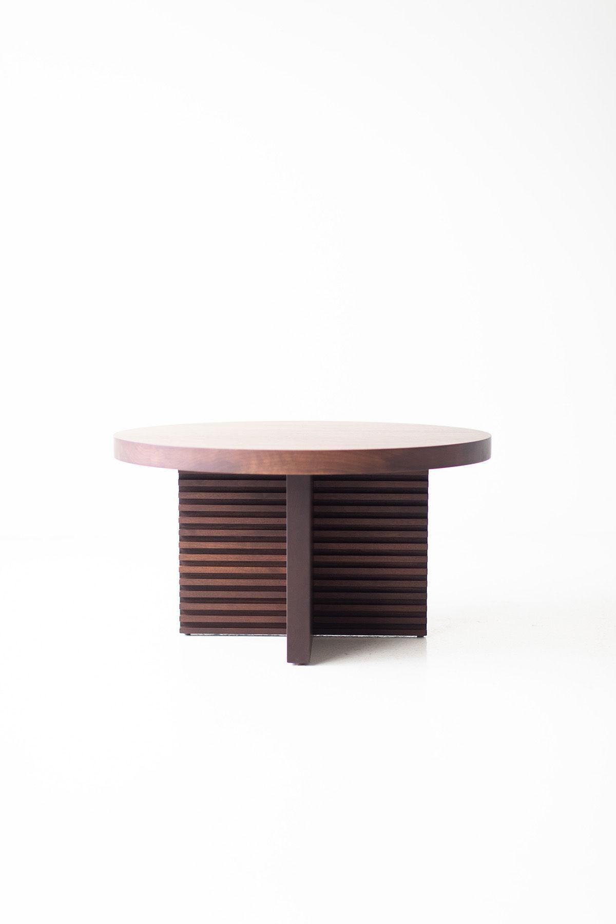 Bertu Tables, Table basse moderne en noyer Cicely en vente 1