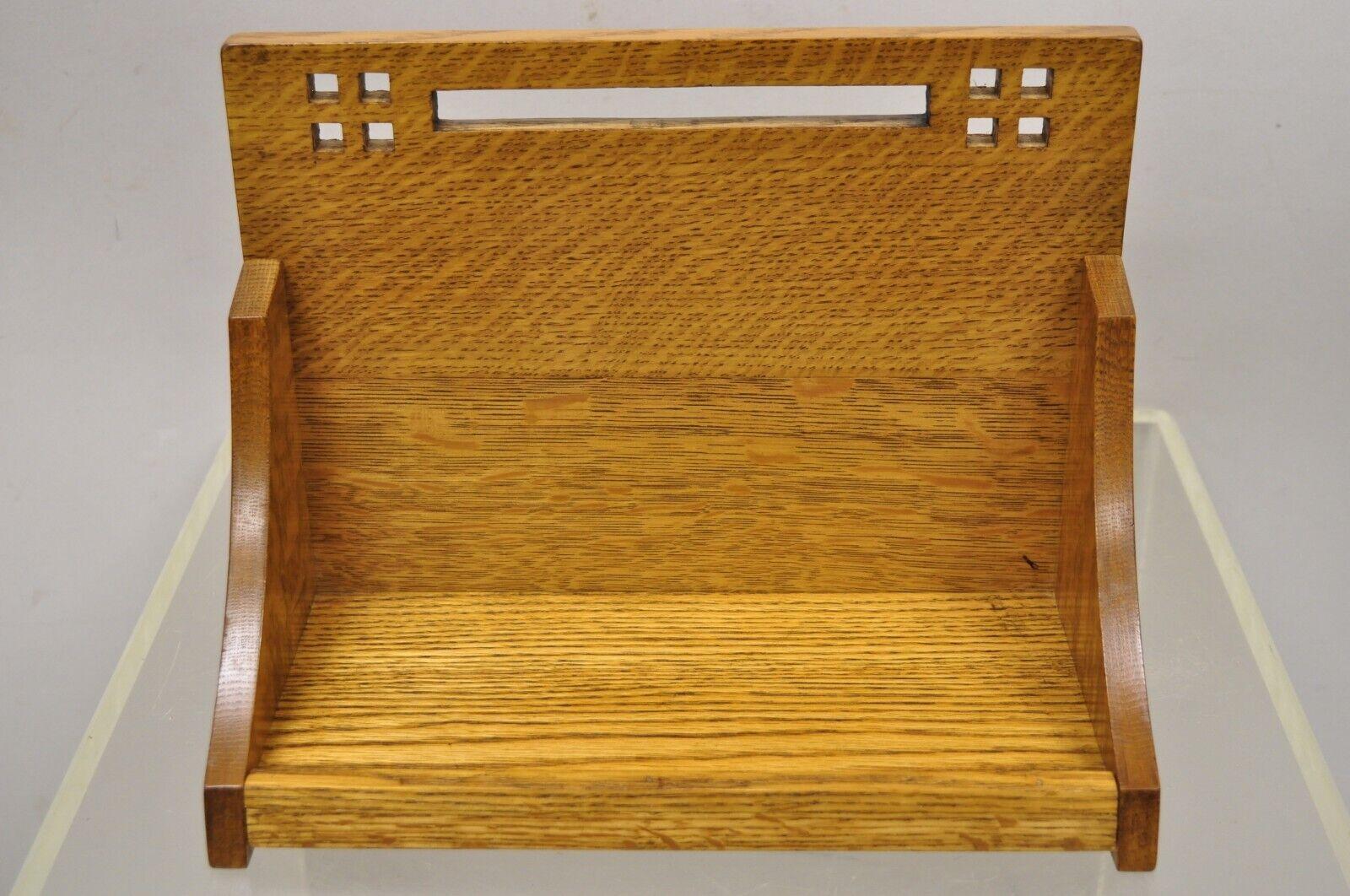 Bertucci & Winstanley Arts & Crafts Mission Oak Small Wall Shelf Rack. Item features solid wood construction, beautiful wood grain, nicely carved details, original stamp, quality American craftmanship. Circa Late 20th Century. Measurements: 8.5