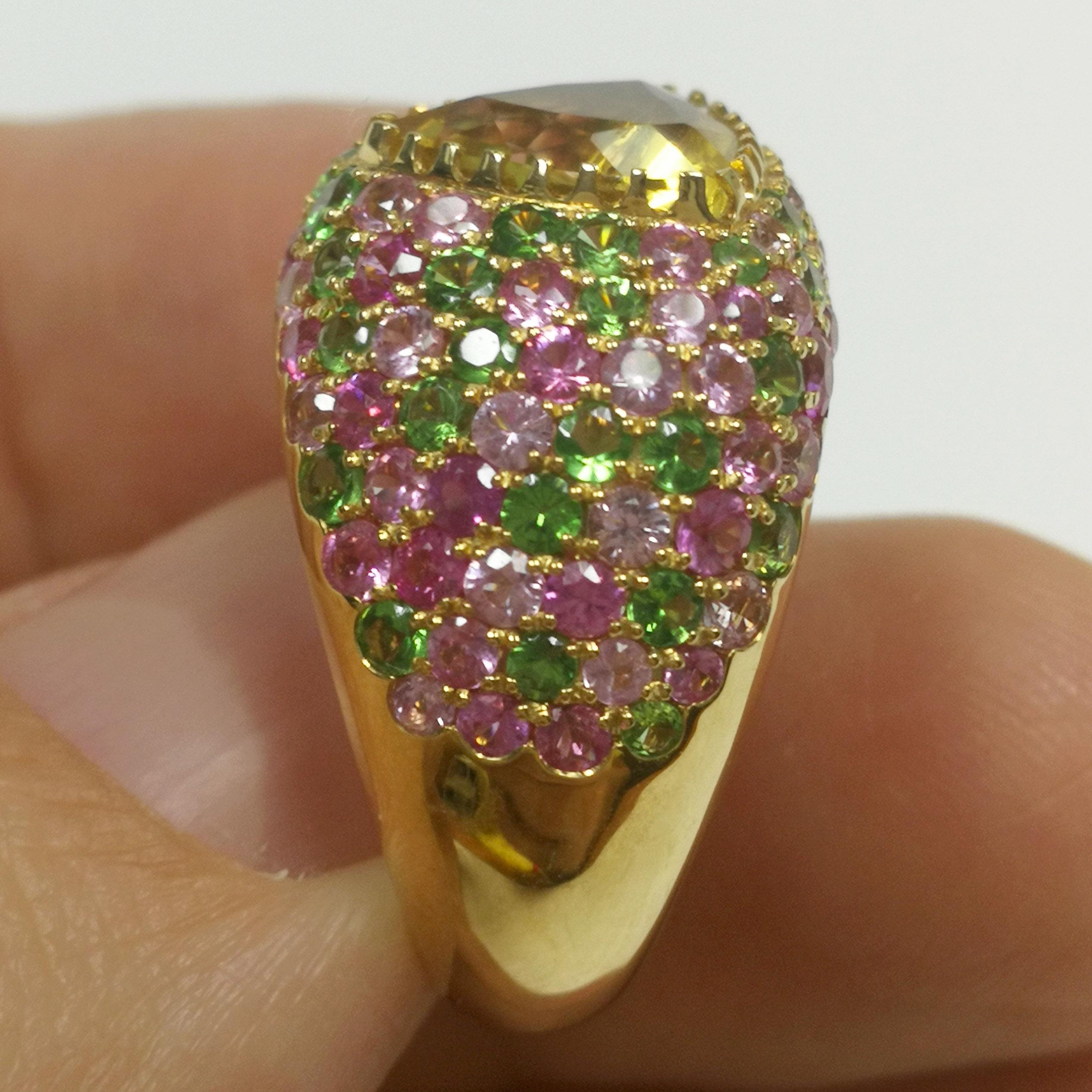 Beryl 2.13 Carat Tsavorites Pink Sapphires Yellow 18 Karat Gold Riviera Ring In Excellent Condition For Sale In Bangkok, TH