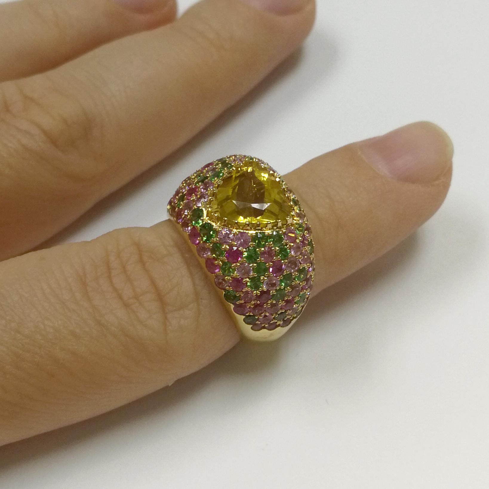 Beryl 2.13 Carat Tsavorites Pink Sapphires Yellow 18 Karat Gold Riviera Ring For Sale 2