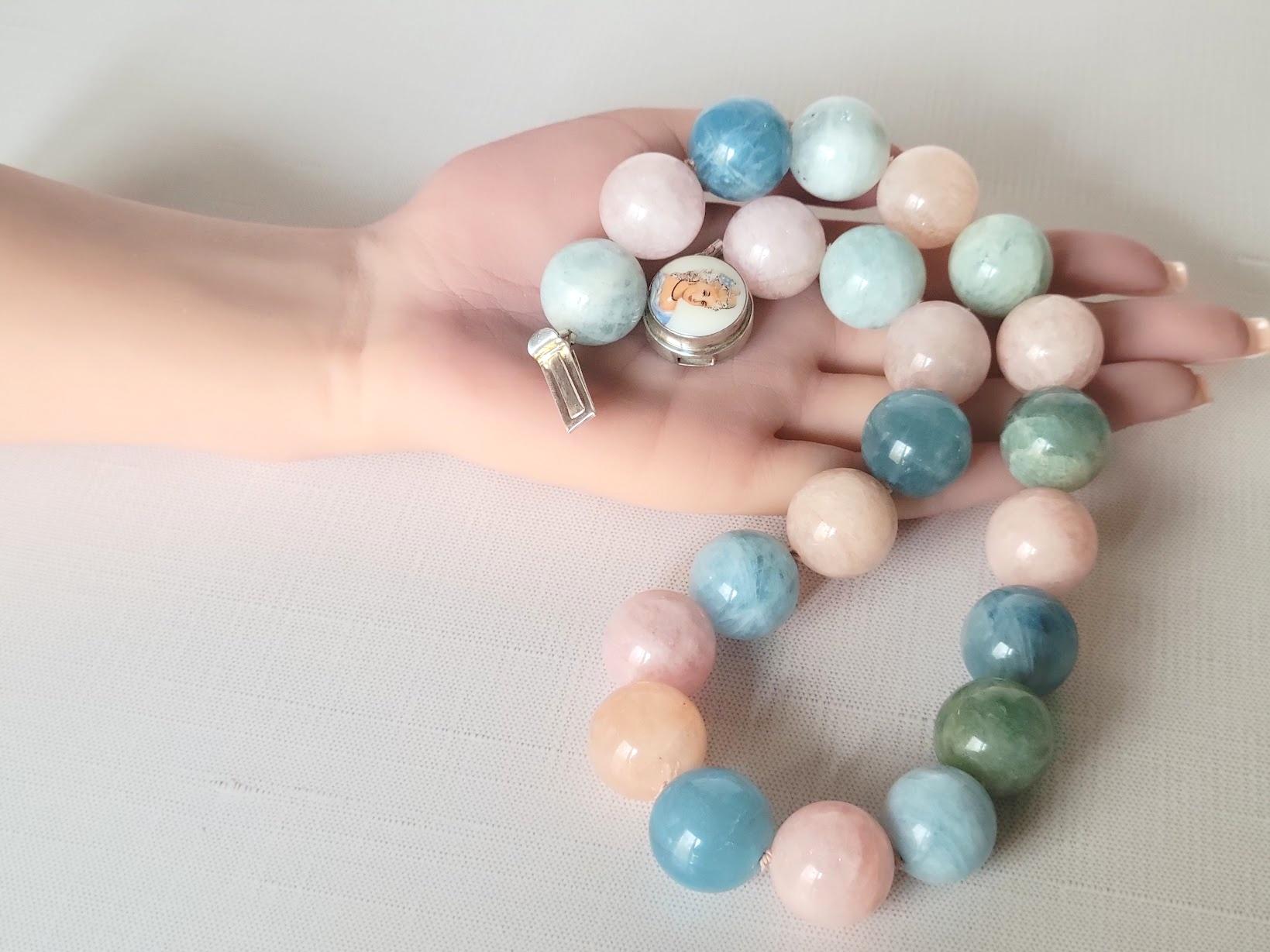 Beryl Aquamarine Morganite Knotted Necklace For Sale 5