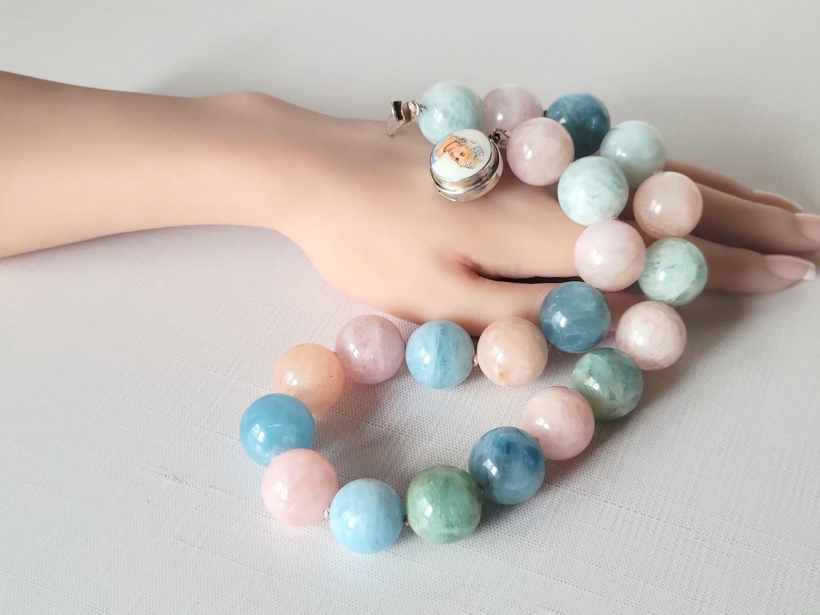 Beryl Aquamarine Morganite Knotted Necklace For Sale 6