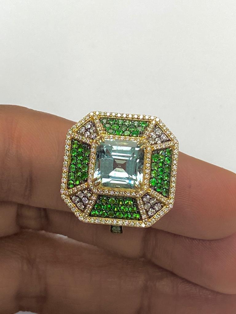 Goshwara Octagon Beryl, Tsavorite and Diamond Pave Ring 10
