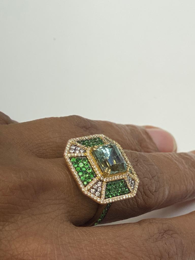 Goshwara Octagon Beryl, Tsavorite and Diamond Pave Ring 11