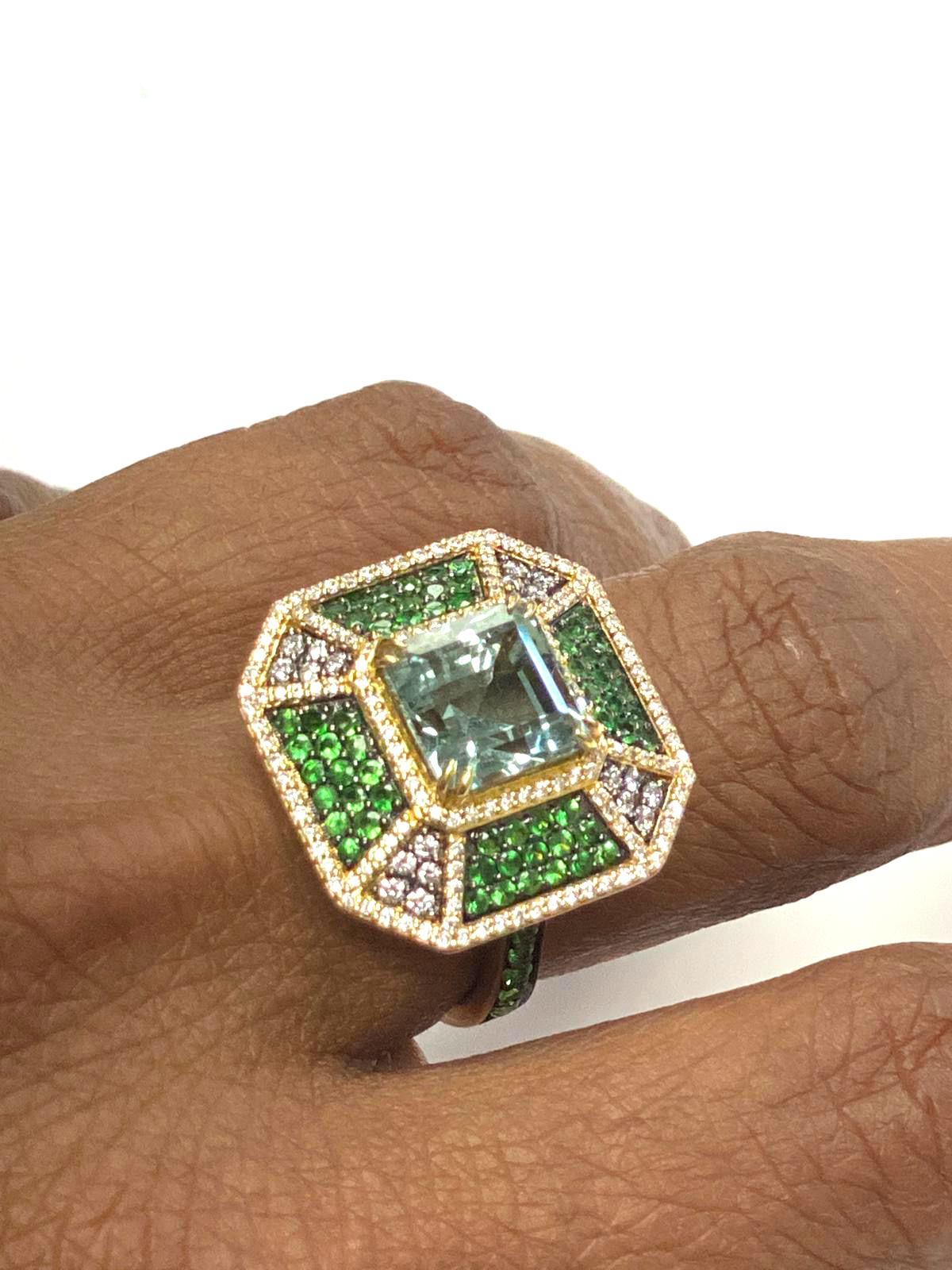Goshwara Octagon Beryl, Tsavorite and Diamond Pave Ring 1