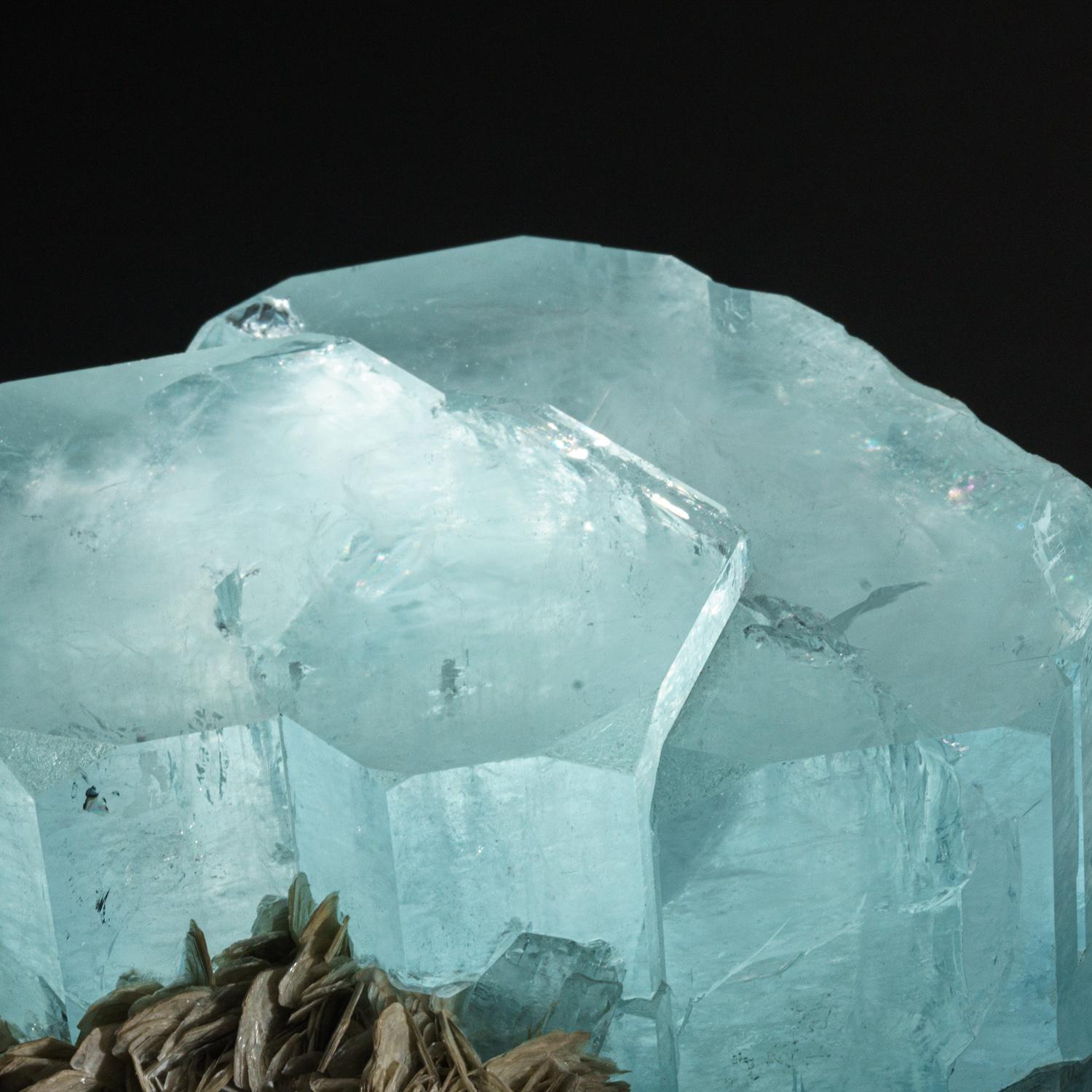 Contemporary Beryl var. Aquamarine from Dusso, Gilgit District, Gilgit-Baltistan, Pakistan For Sale