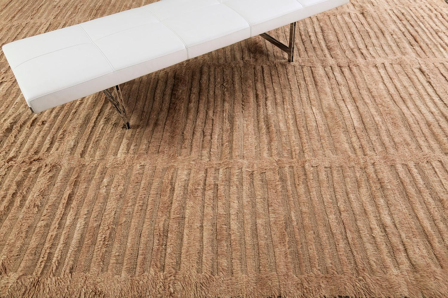 Beshabar is a gorgeous home decor that features a flat tone that can complement other furniture. Through its simplicity and stunning embossed details, it plays an integral part in adorning the rug's overall elegant appearance. The Haute Bohemian