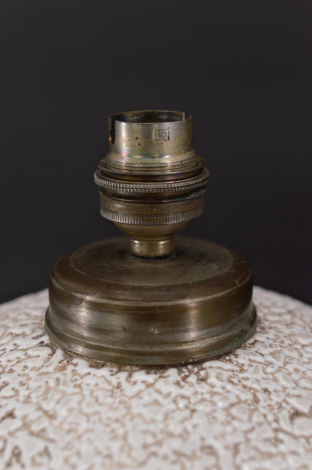 Lampe ronde en céramique de style Besnard, France, datant d'environ 1930 en vente 4