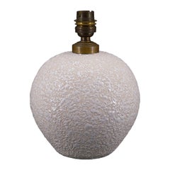 Lampe en céramique blanche de style Besnard, France, datant d'environ 1930