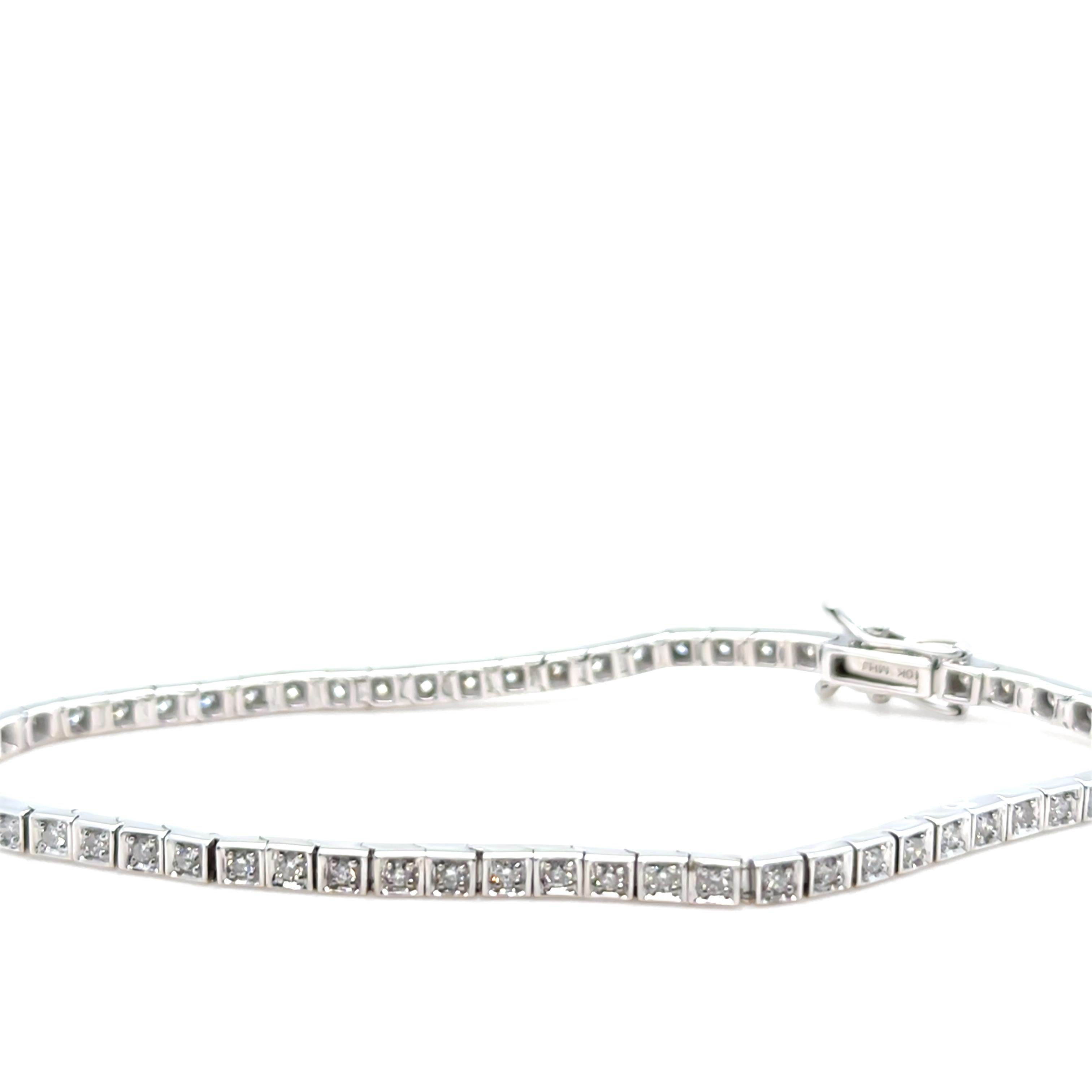Taille ronde Bracelet tennis sur mesure en or blanc 10 carats et diamants 1,18 carat