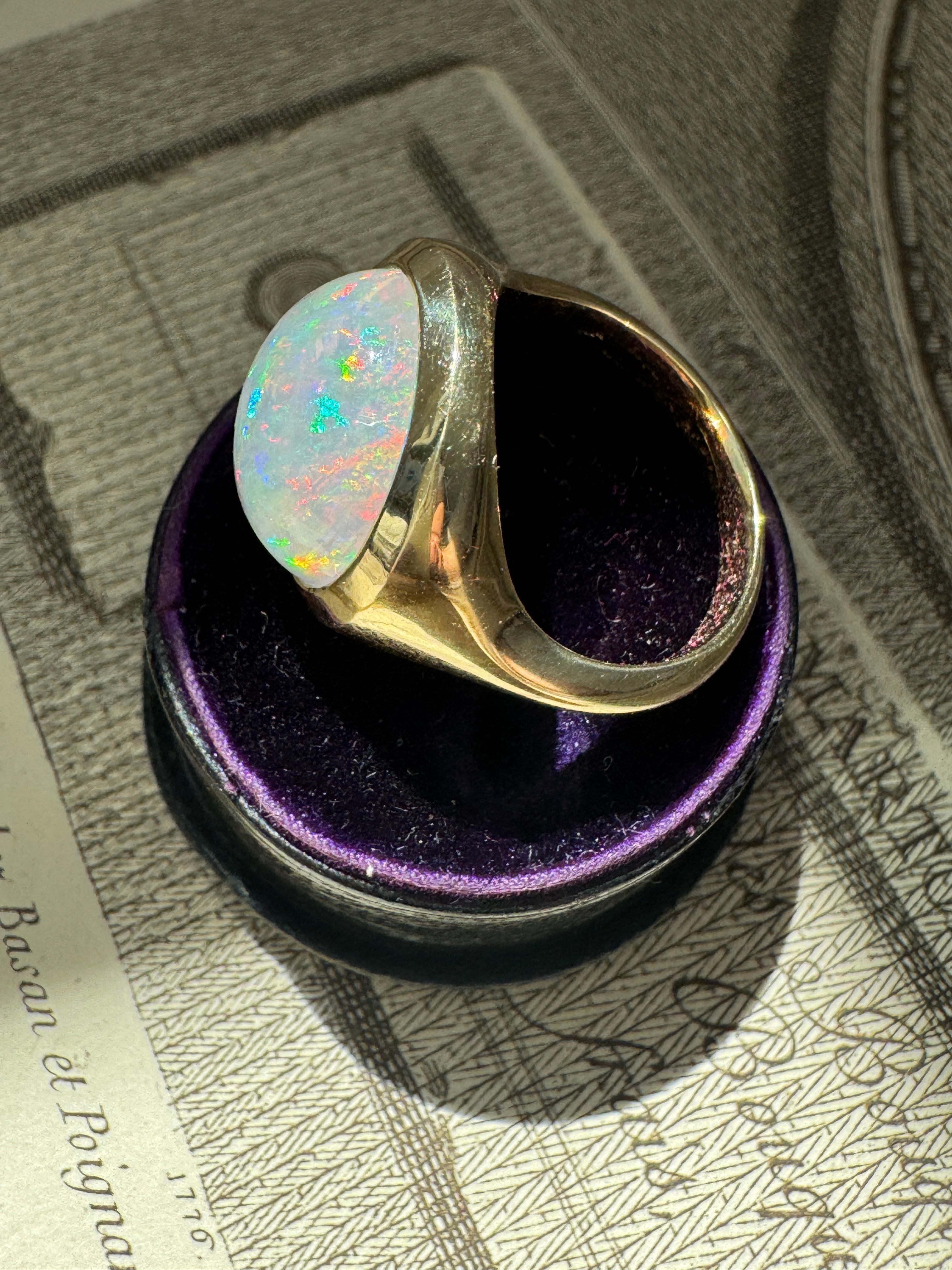 Anello Opale Cabochon 14K su misura - 6,02 Carati in vendita 1