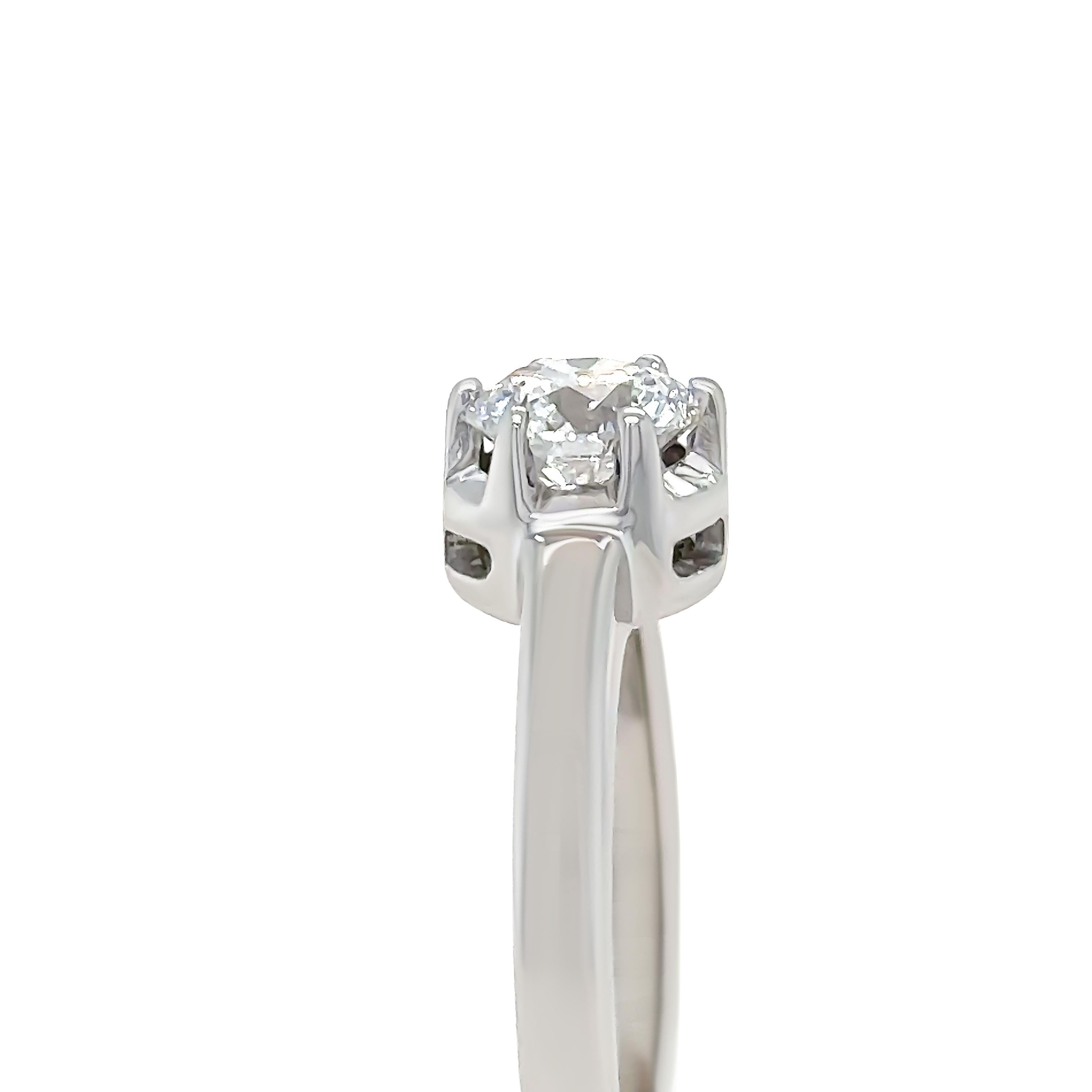 De las mujeres Anillo de compromiso de diamantes DCLA de oro blanco de 18 ct a medida 0,83 ct en venta