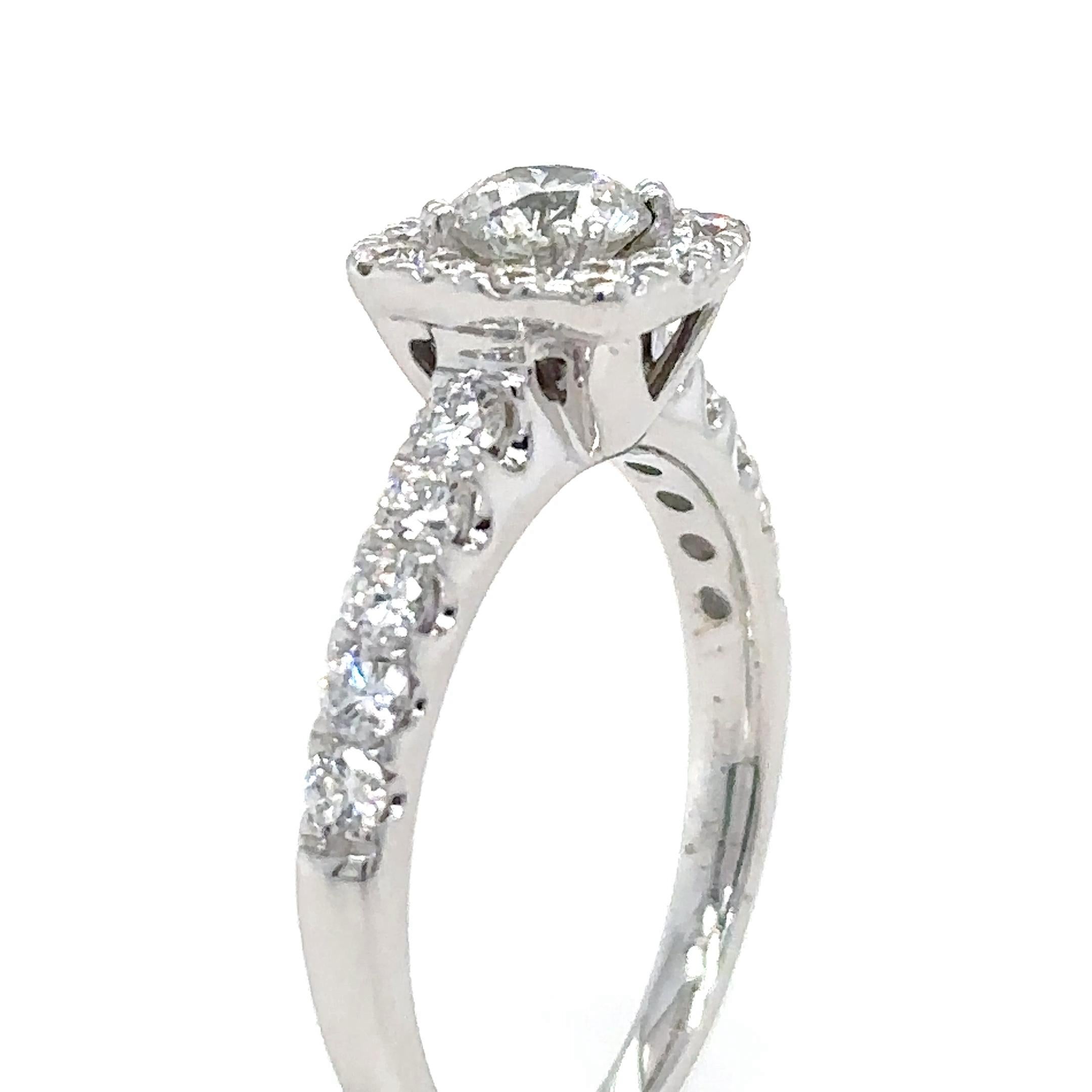 Bague de fiançailles sur mesure en or blanc 18 carats avec diamants 1,19 carat Pour femmes en vente