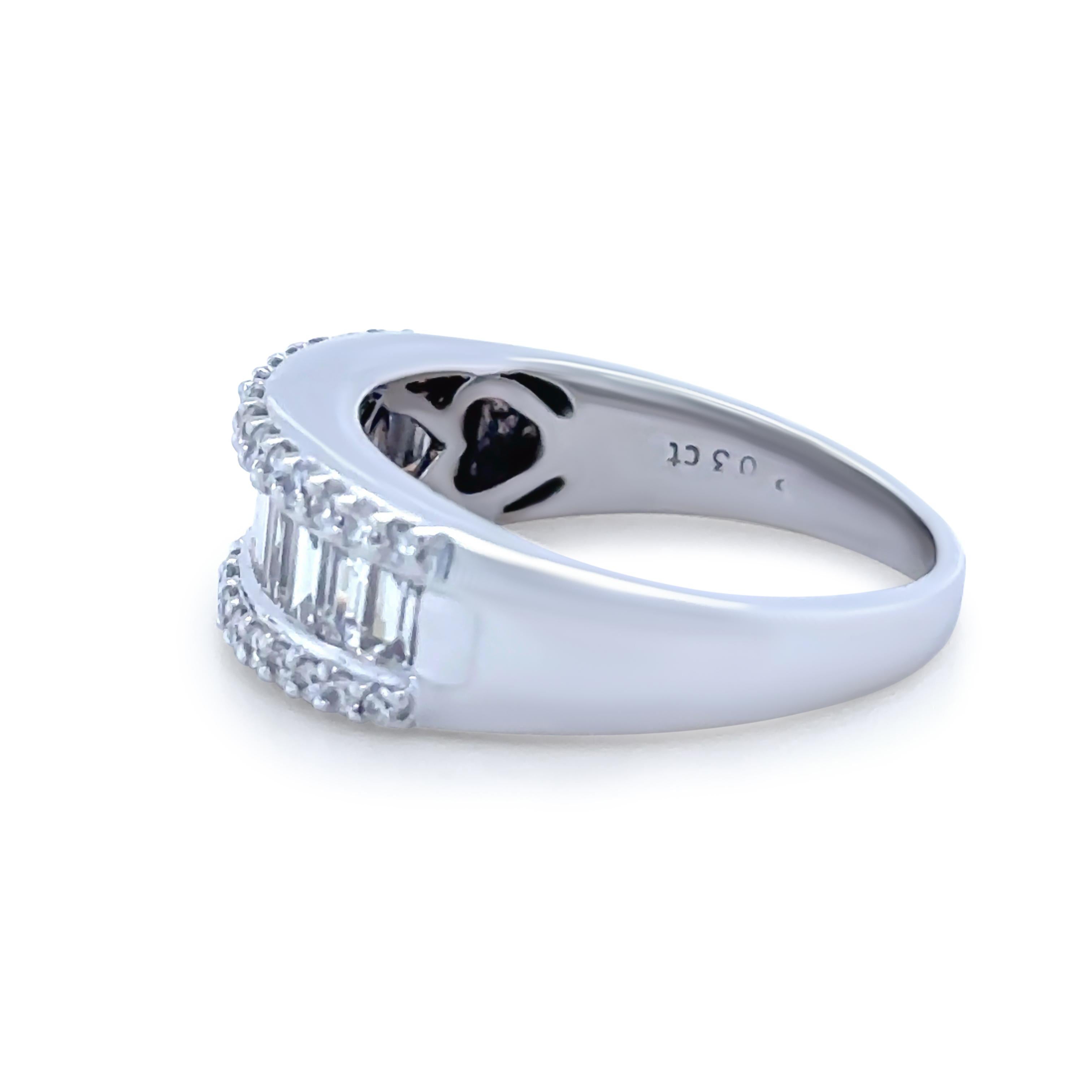 Bespoke 18ct White Gold Diamond Ring 2.03ct In Excellent Condition In SYDNEY, NSW