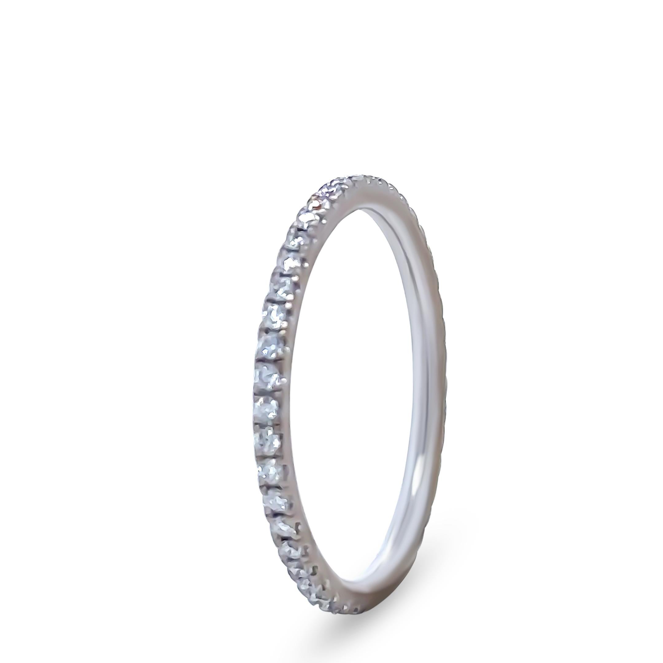 Bespoke 18ct White Gold Diamond Wedding Band 0.34ct In Excellent Condition For Sale In SYDNEY, NSW