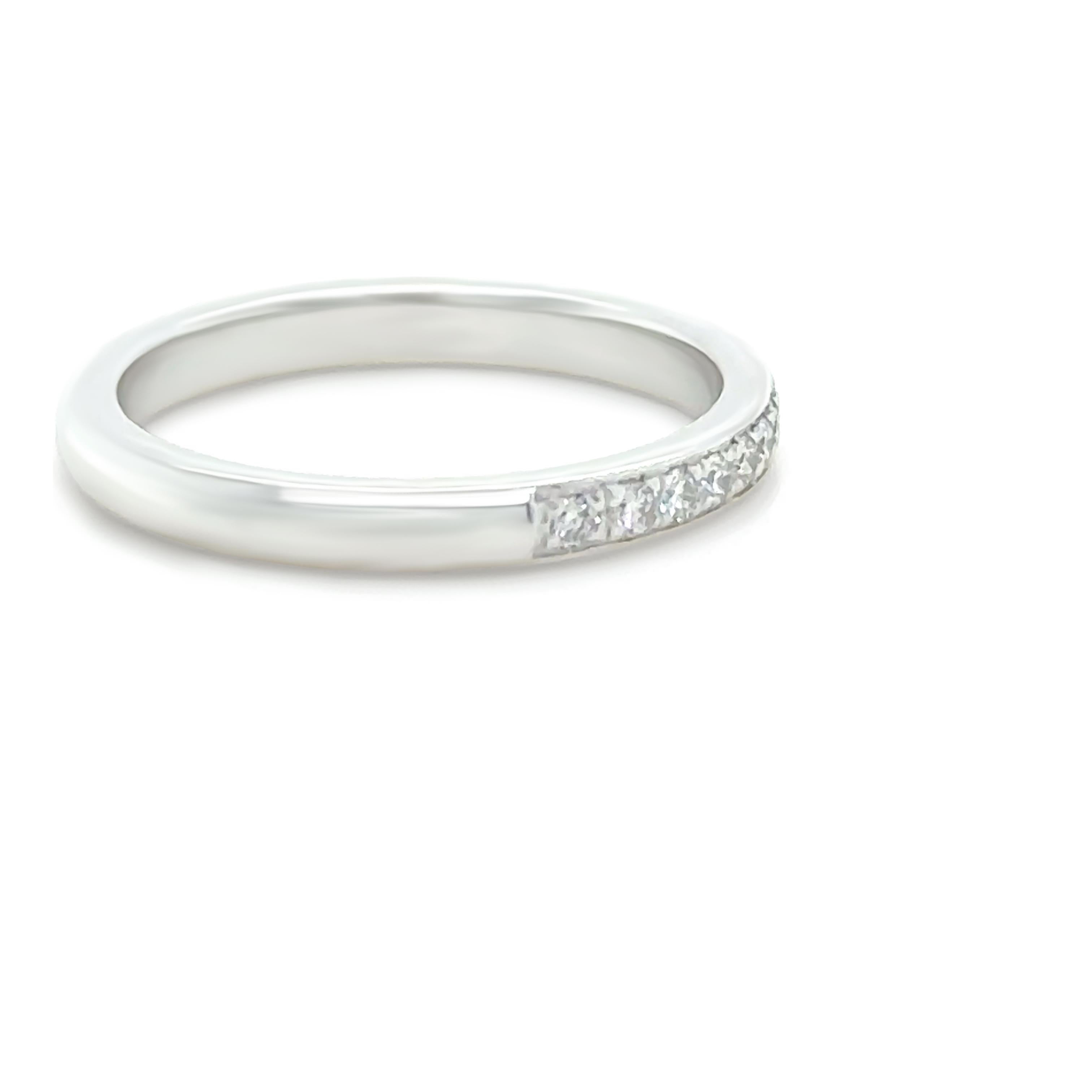 A sophisticated ladies’ ring crafted in 18ct white gold, featuring 15 pave-set round brilliant-cut diamonds with a total diamond weight of 0.28ct.

The diamonds are graded F in colour and VS in clarity, adding brilliance and elegance to the design.