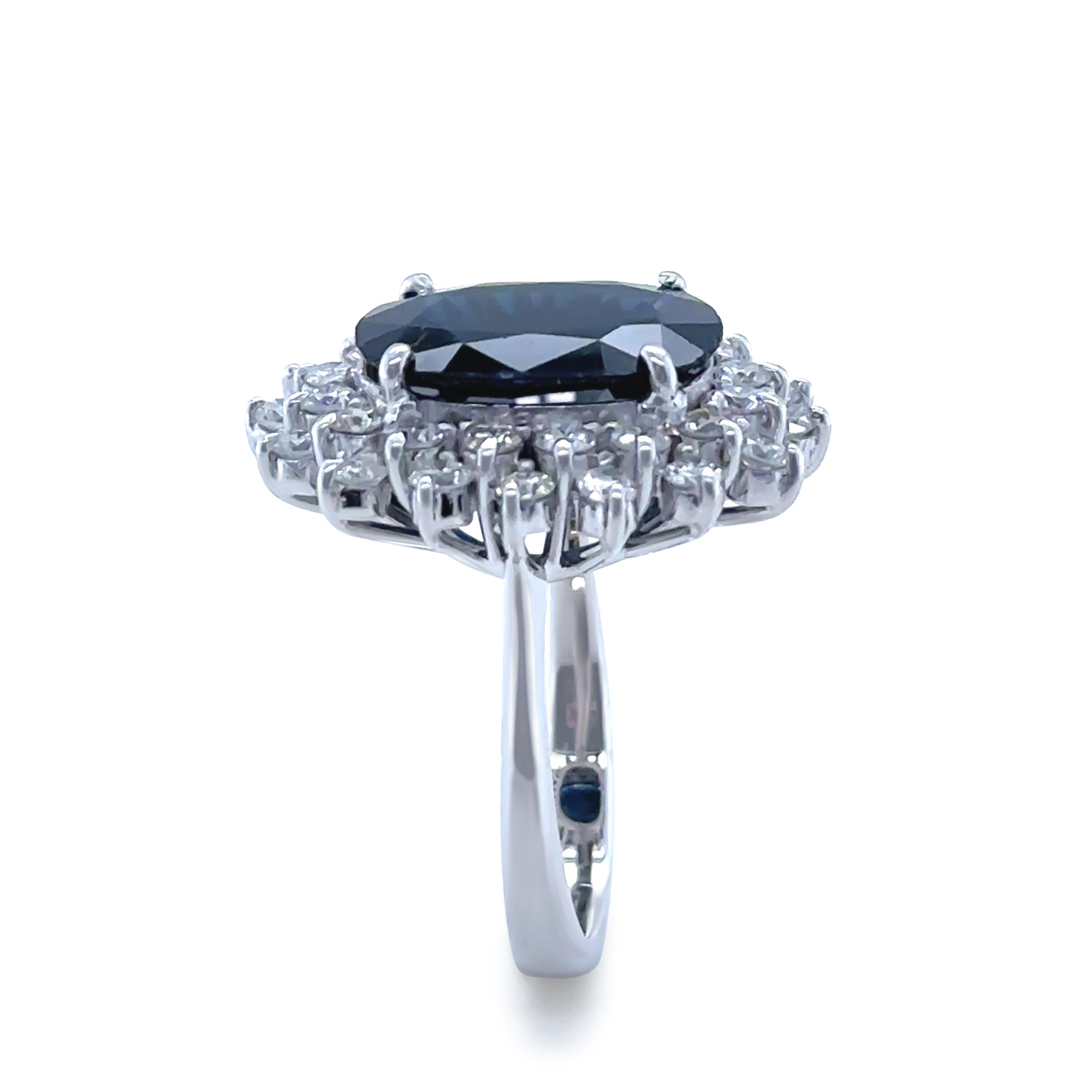 Maßgeschneiderter Ring aus 18 Karat Weißgold mit Saphir und Diamant 5,15 Karat im Angebot 1