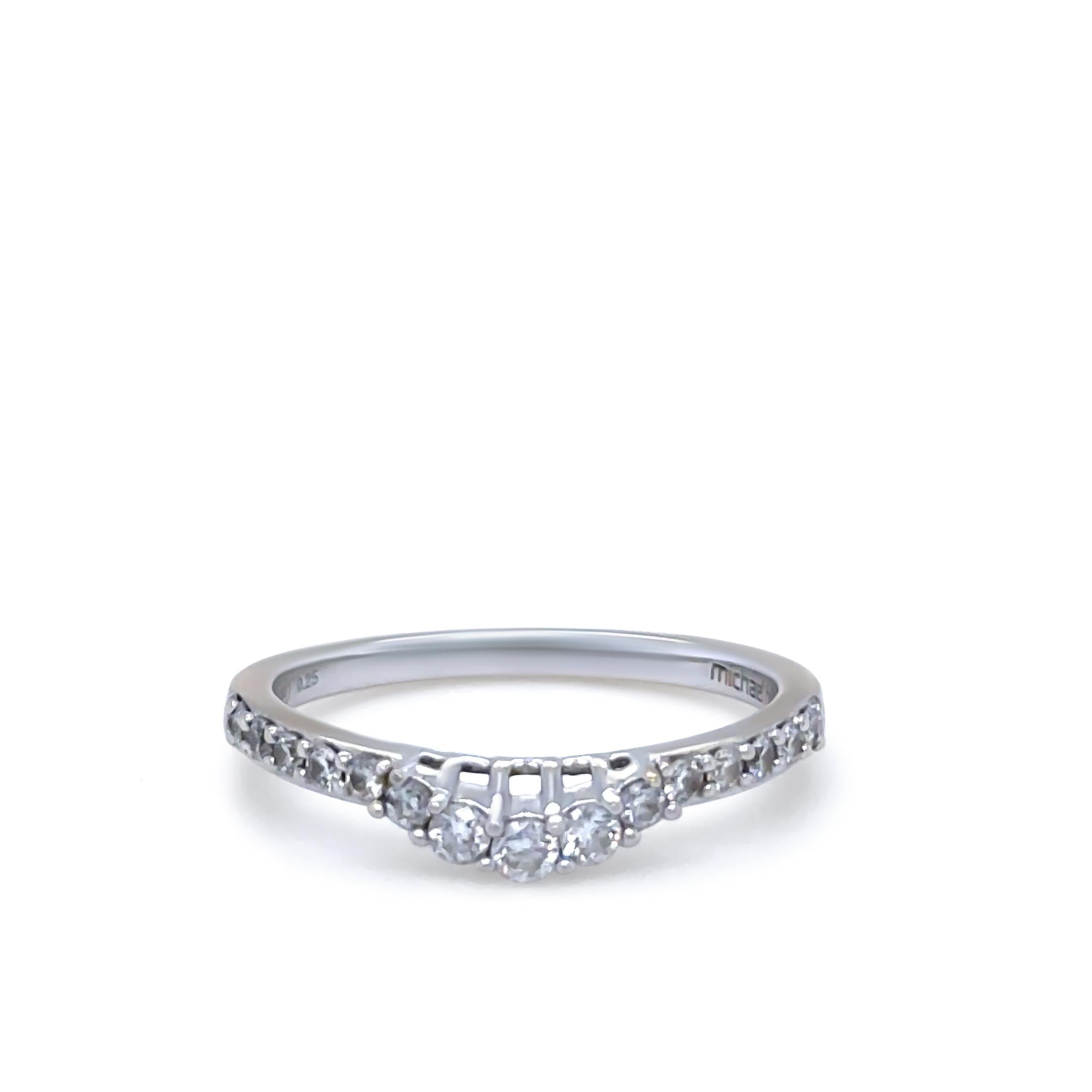 An elegant 18ct White Gold Wedding Band with 15 Round Brilliant Cut Diamonds totaling 0.25ct, graded G Colour and VS2 Clarity. Weighs 1.84 grams, Ring Size K.

Metal: 18ct White Gold
Carat: 0.25ct 
Colour: G
Clarity: VS2
Cut: Round Brilliant