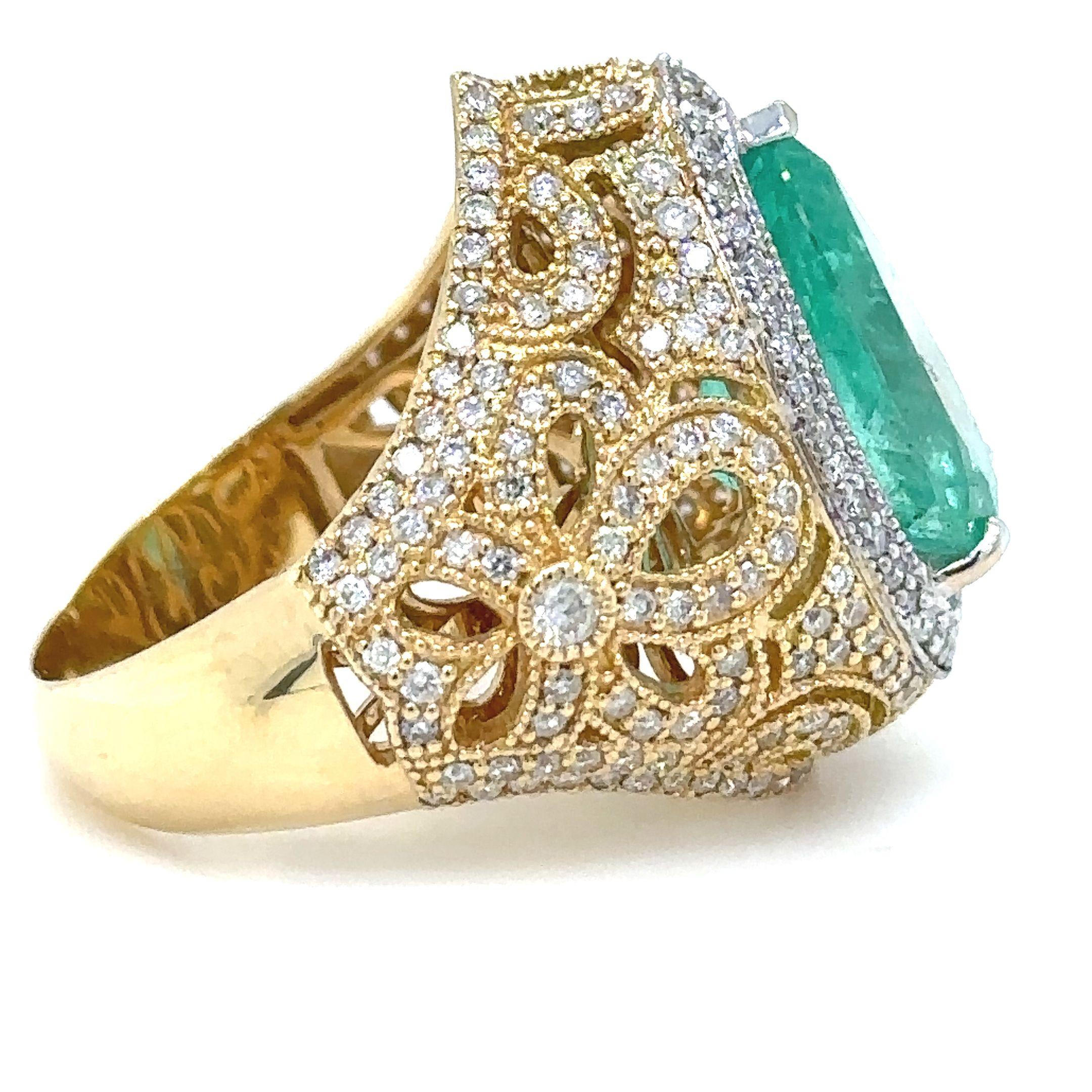 Bespoke 18ct White & Yellow Gold Emerald & Diamond Dress Ring 6.68ct In Excellent Condition For Sale In SYDNEY, NSW