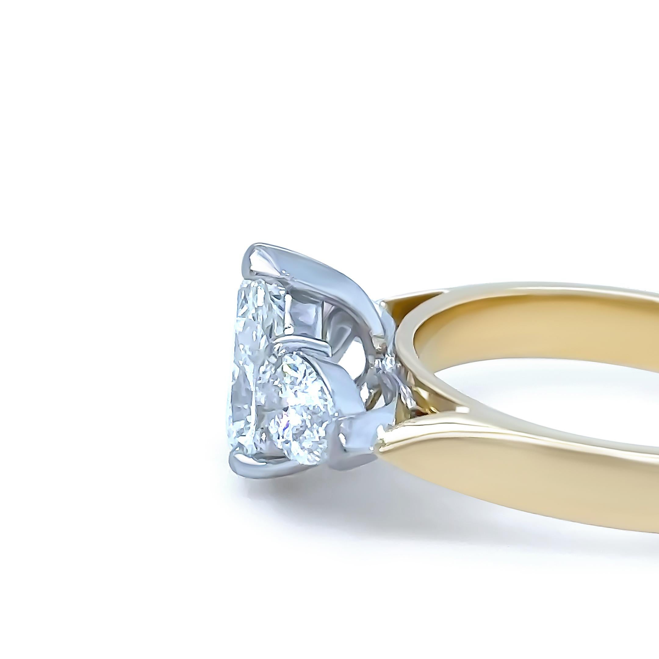 Bague de fiançailles sur mesure en or jaune et blanc 18 carats avec diamant DCLA 1,64 carat en vente 1