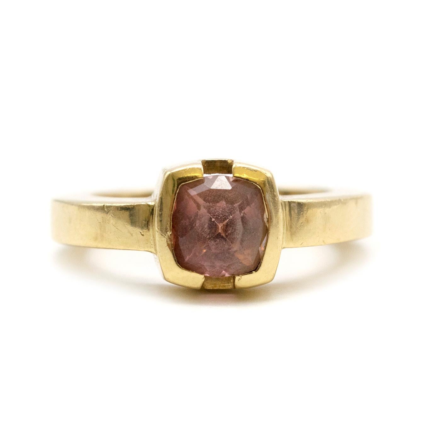 Bespoke 18 Karat Yellow Gold Pink Sapphire Ring 7
