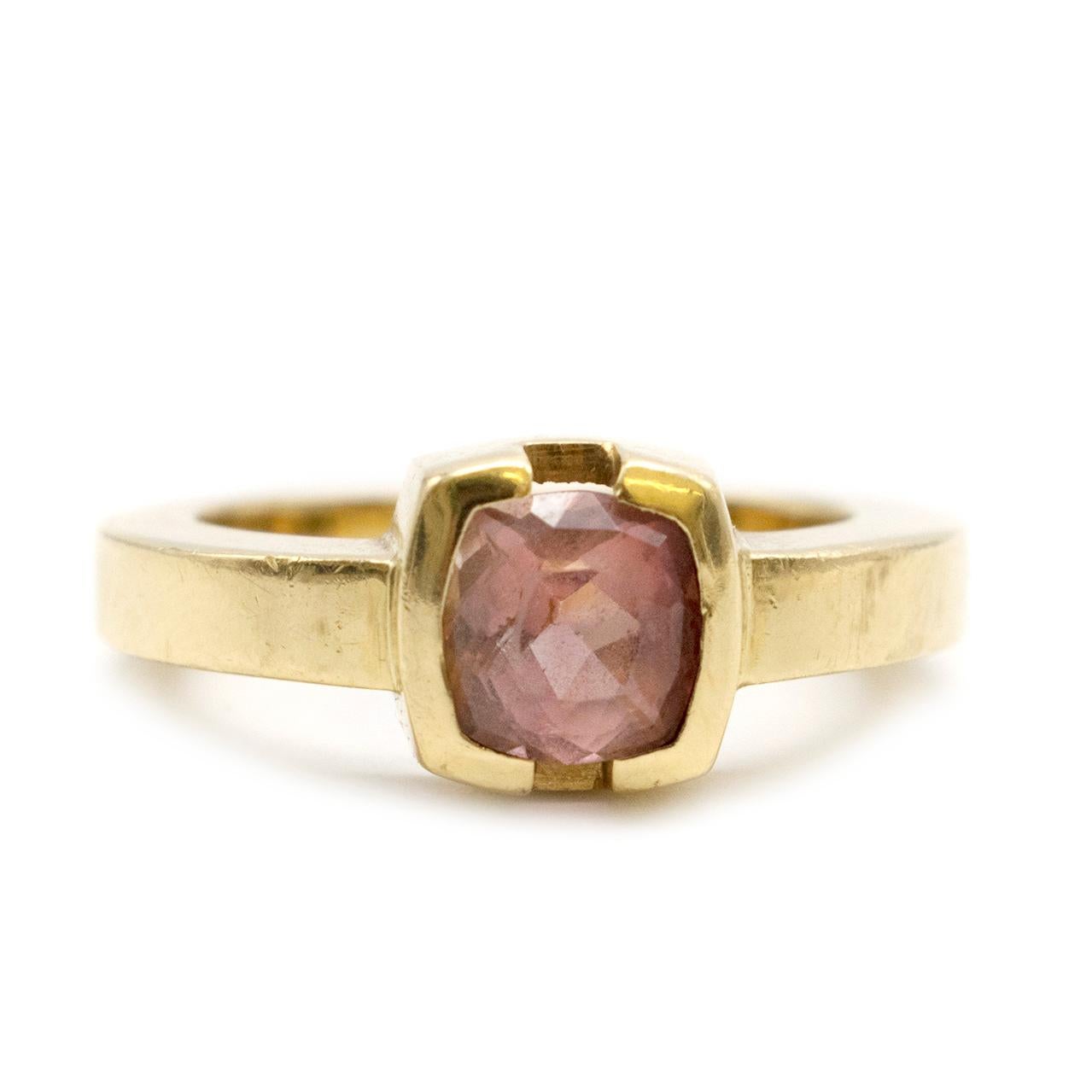 Bespoke 18 Karat Yellow Gold Pink Sapphire Ring 1