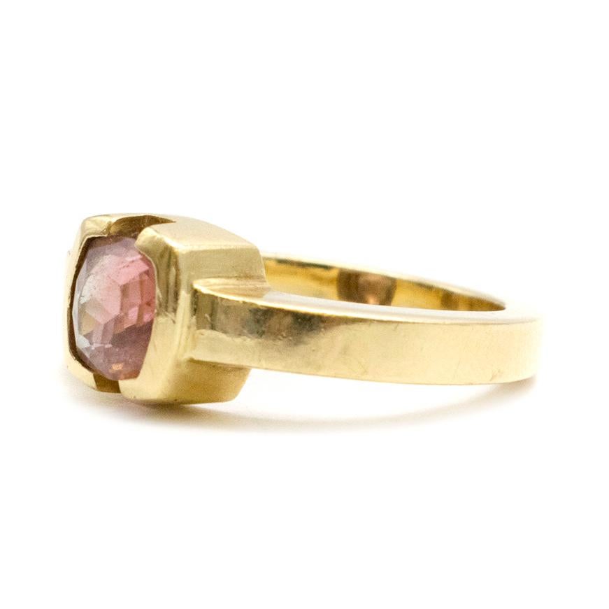 Bespoke 18 Karat Yellow Gold Pink Sapphire Ring 2