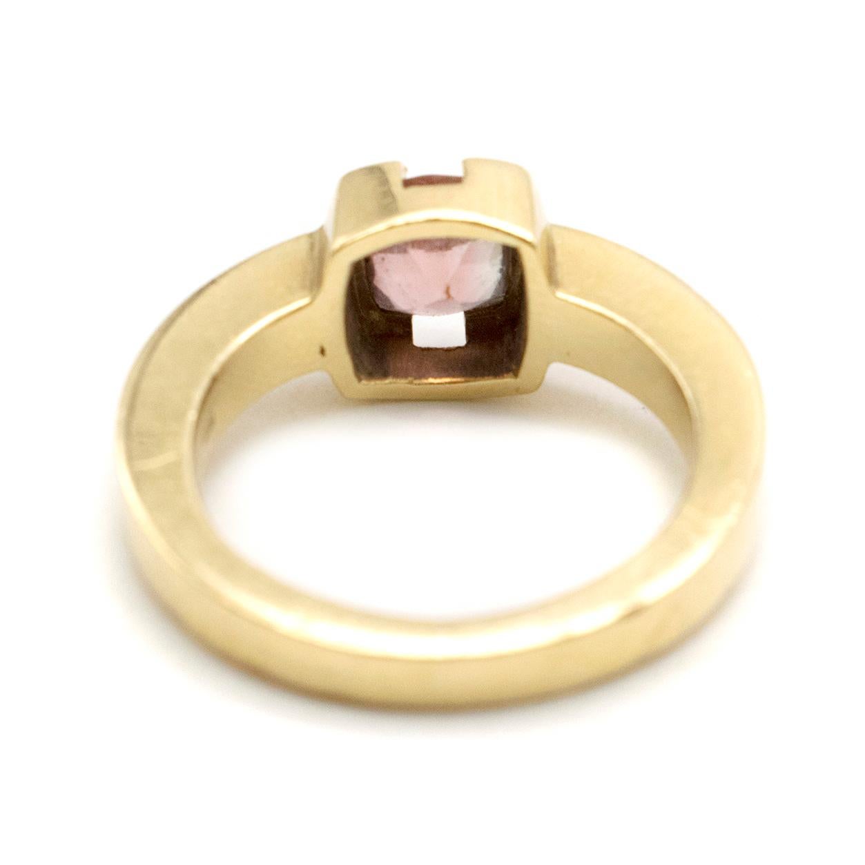 Bespoke 18 Karat Yellow Gold Pink Sapphire Ring 3