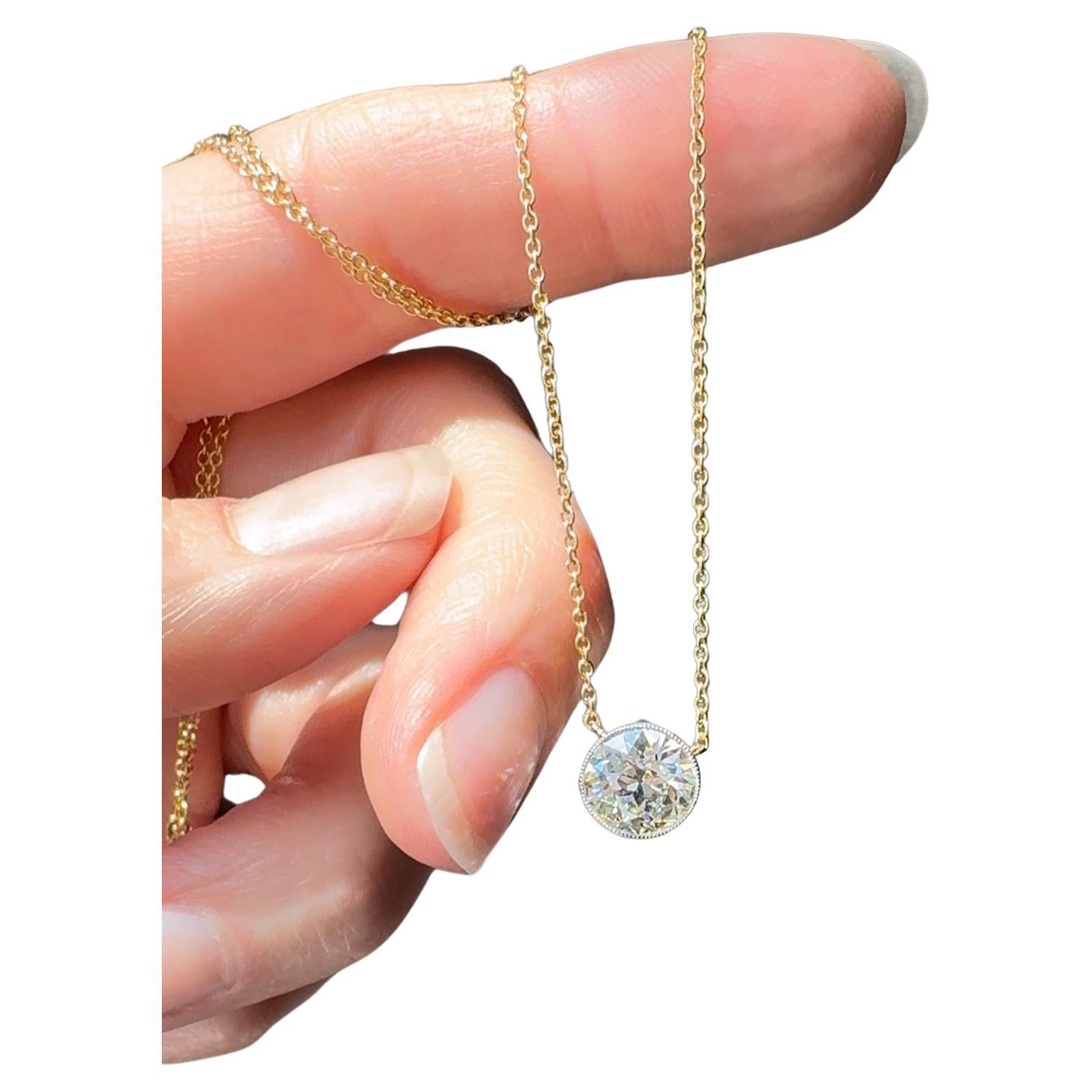 Collier solitaire sur mesure avec diamants de 1,97 carat