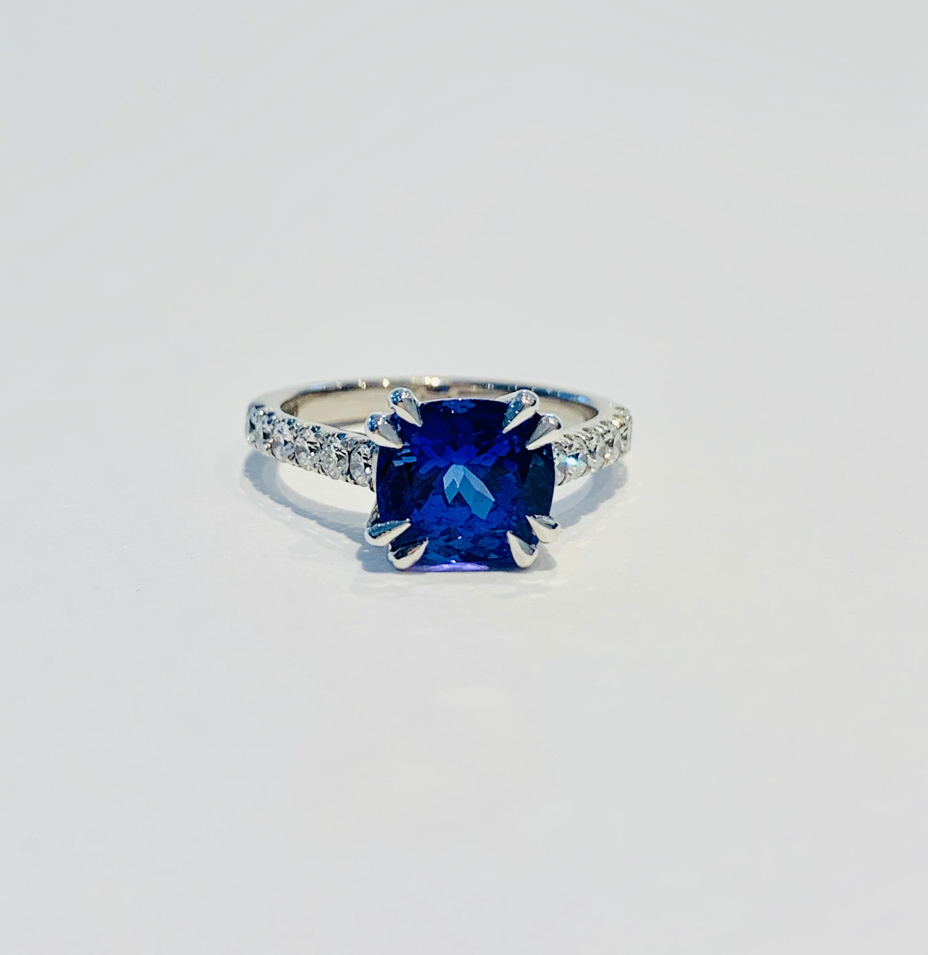 Women's Bespoke 2.69ct AAAA Cushion Cut Tanzanite and Diamond Ring in 18ct White Gold For Sale